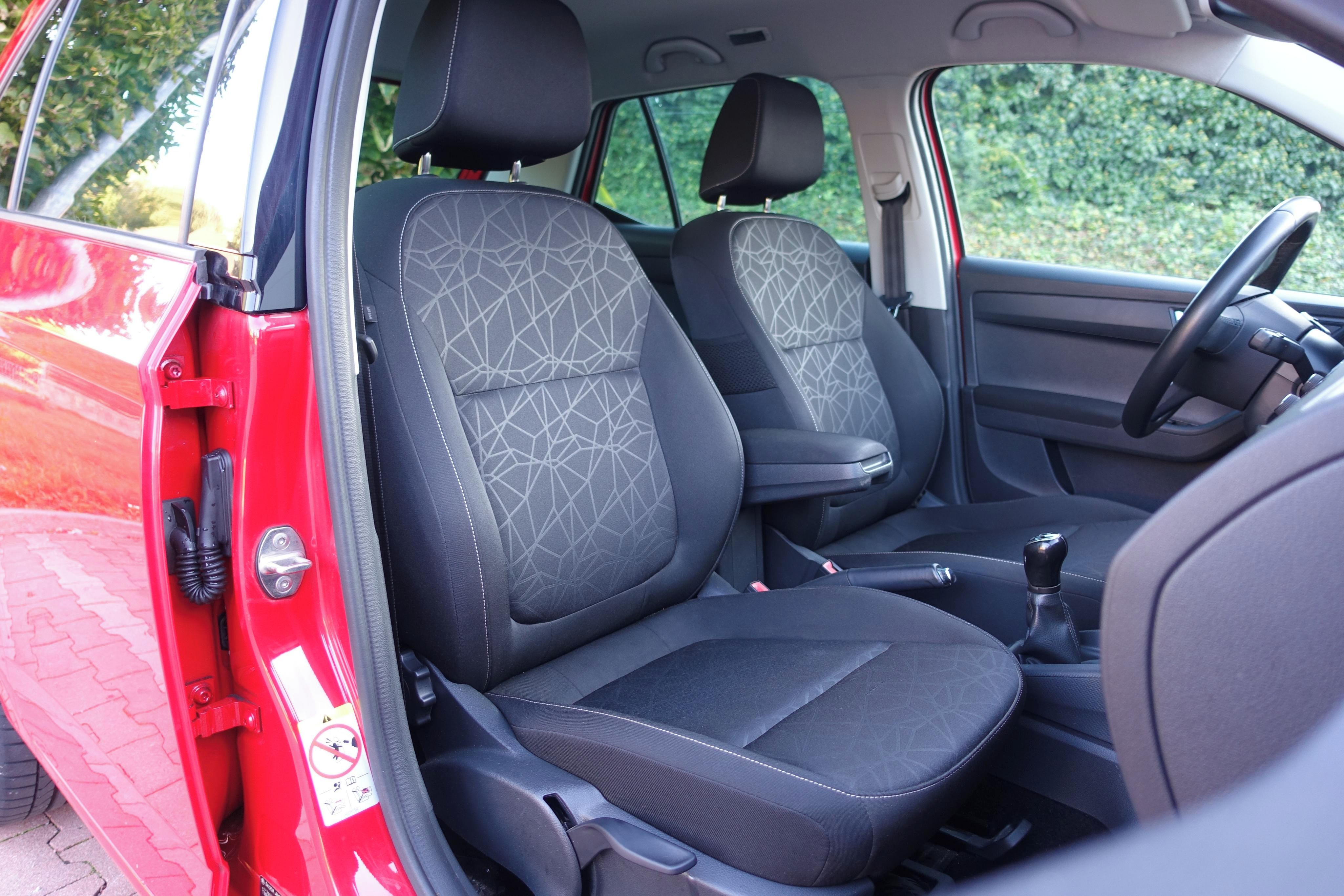 Škoda Fabia, 1.0 MPi servis Škoda,jako nová - fotka 5
