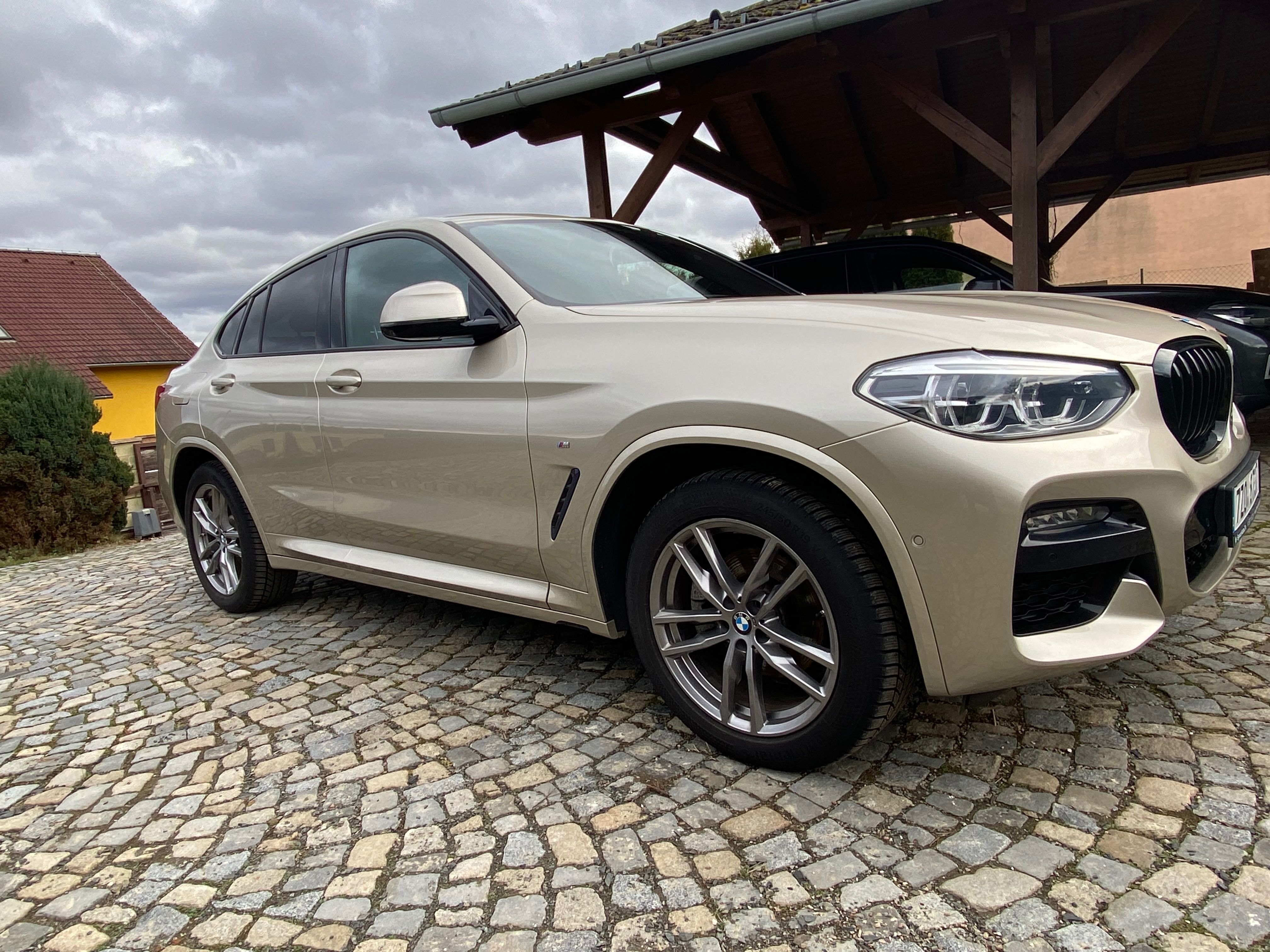 BMW X4, BMW X4, xDrive, ČR, M-PAKET - fotka 2