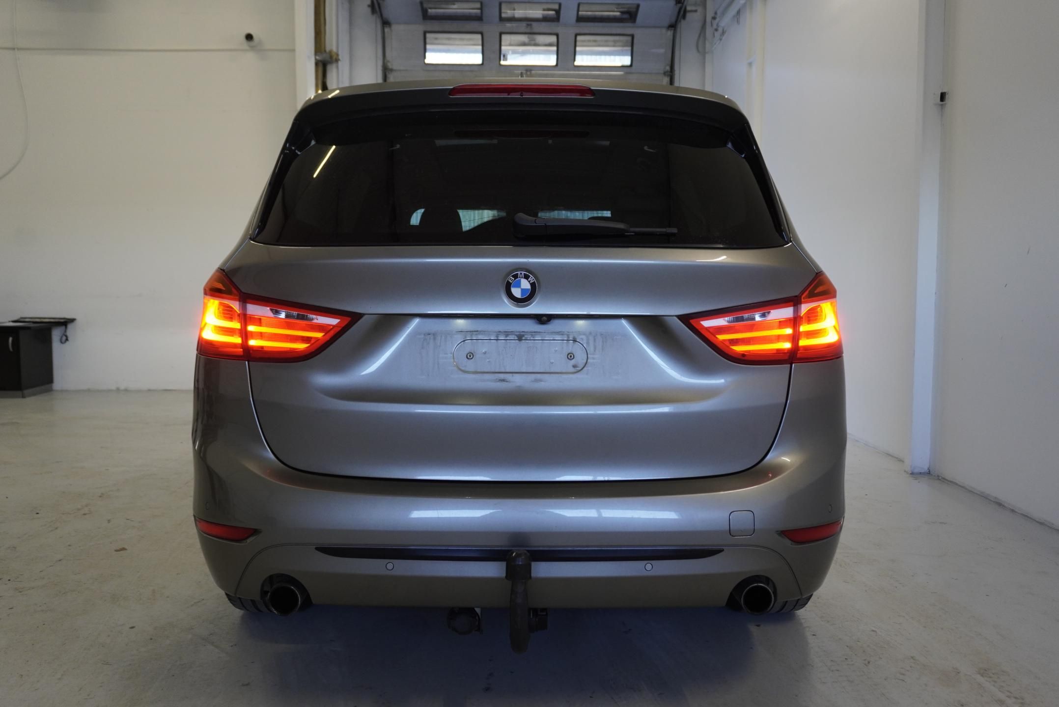 BMW Řada 2, 2,0 GRAN TOURER - fotka 6