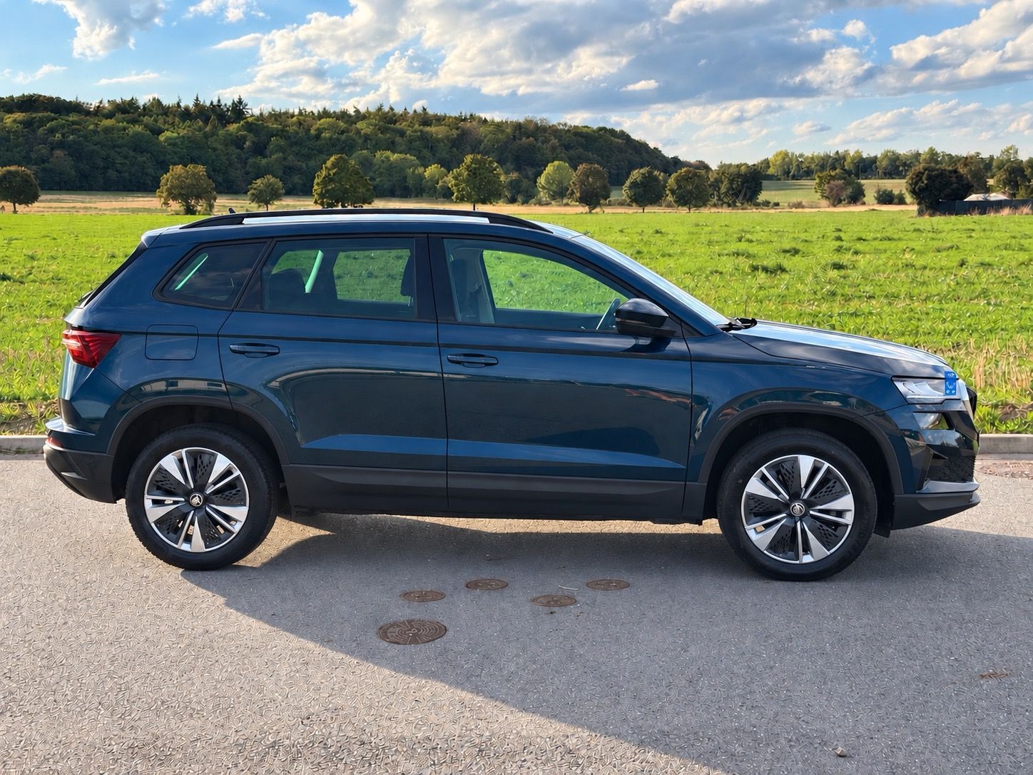 Škoda Karoq, 2,0 TDi DSG Ambition, pěkný, - fotka 4