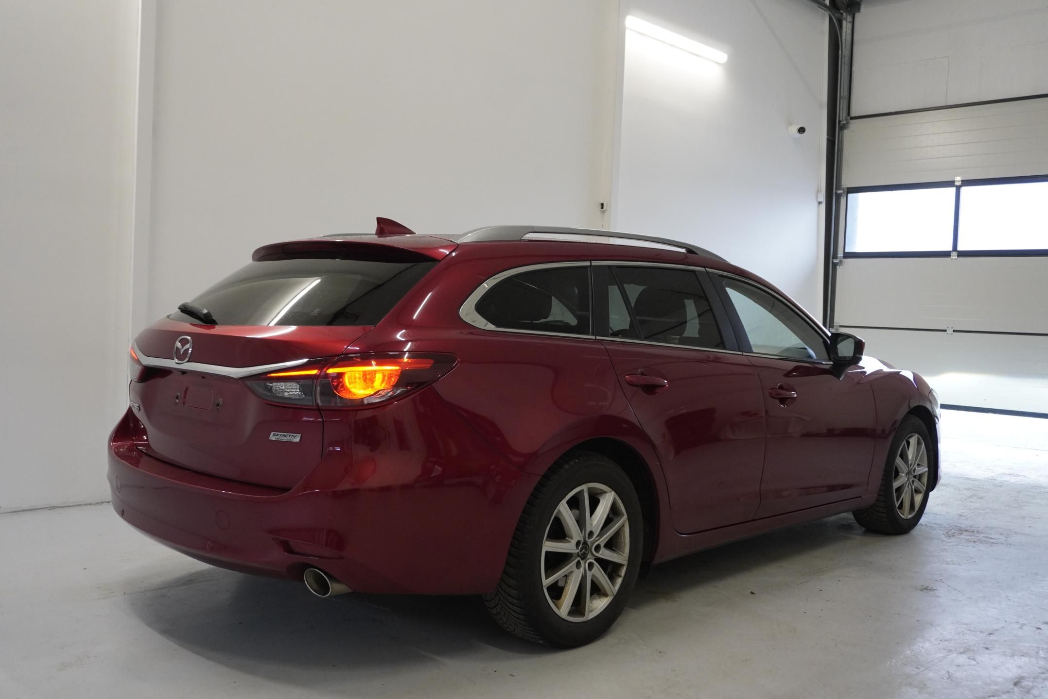 Mazda 6, 2.2 SKYACTIV-D PREMIUM AUT. - fotka 5