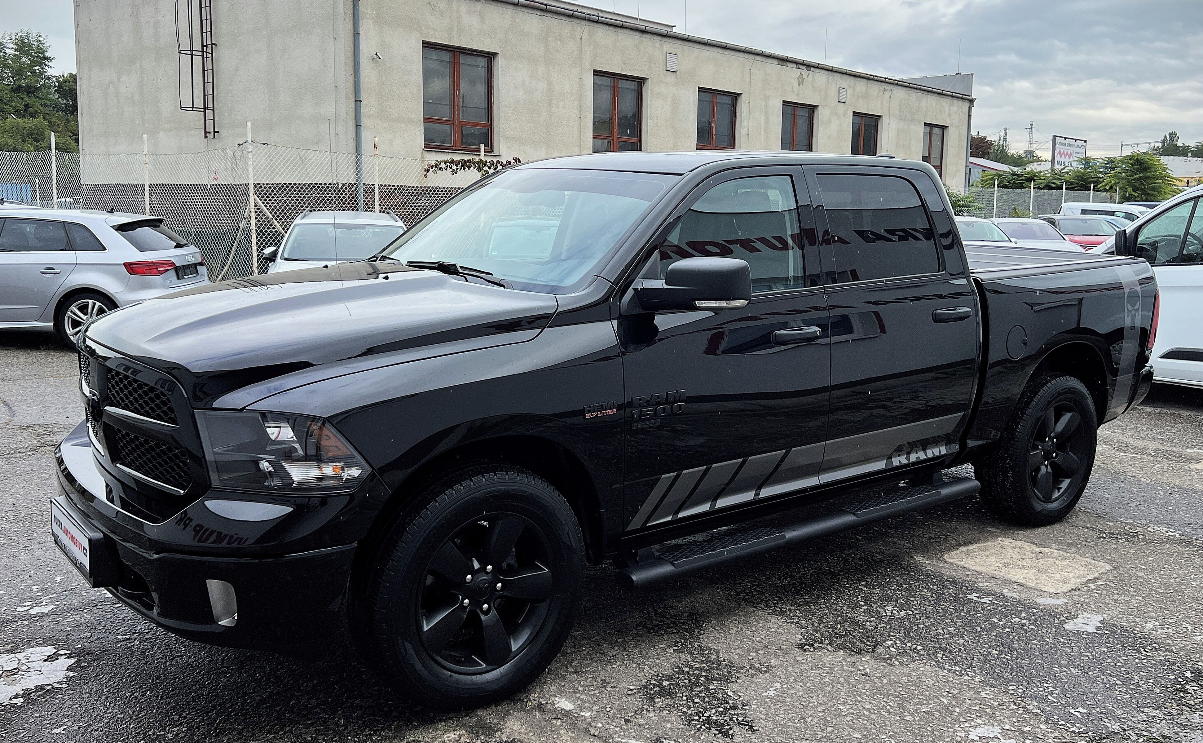 Dodge Ram, 1500 5.7 HEMI V8 4x4 PRINS DPH - fotka 5