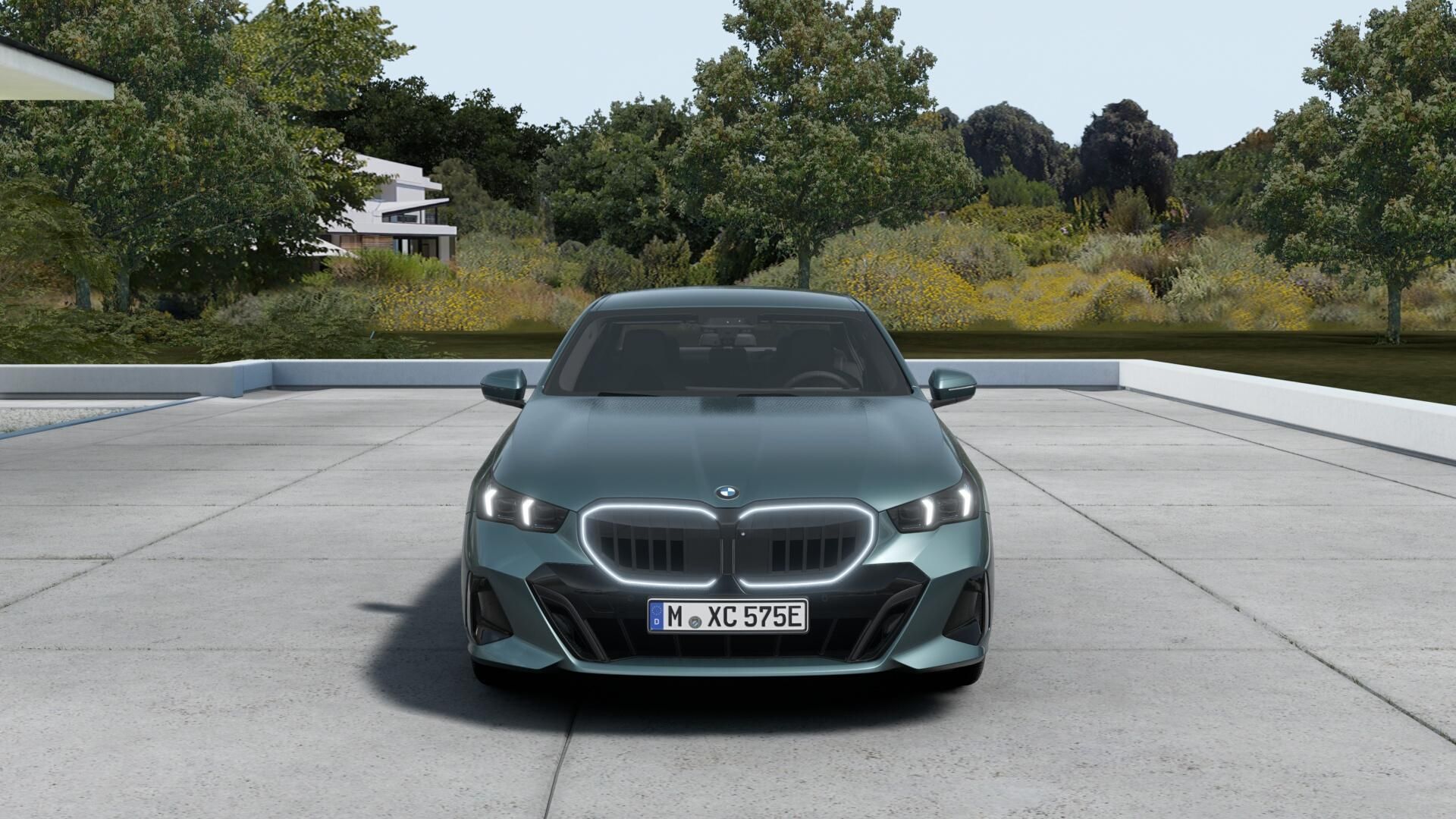 BMW Řada 5, 530e xDrive (POUZE DO 30.09.) - fotka 3