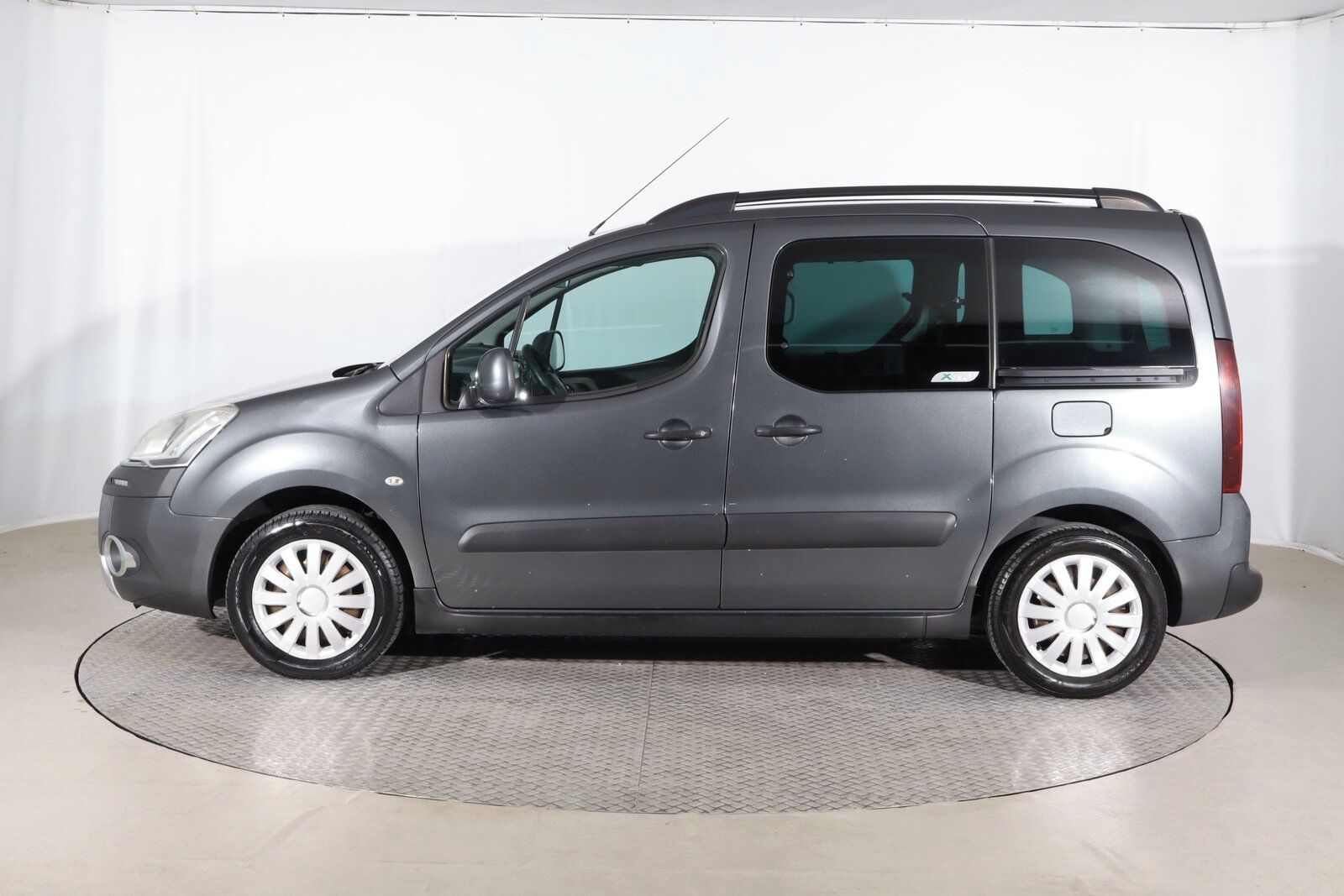 Citroën Berlingo, 1.6 HDi, XTR, 5Míst, ČR, 1Maj - fotka 3