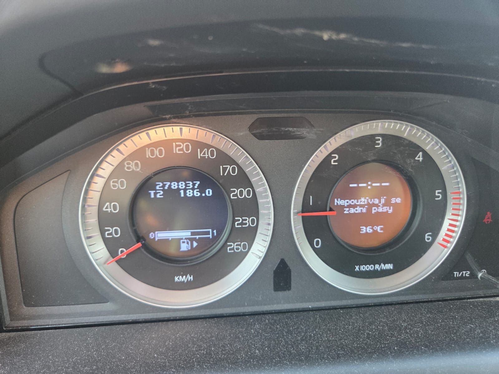 Volvo XC60, Volvo XC60 D5 AWD Summum, 2.4 - fotka 6