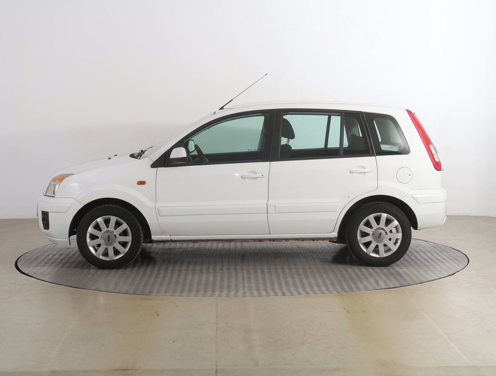Ford Fusion, 1.4, Serv.kniha, po STK - fotka 3