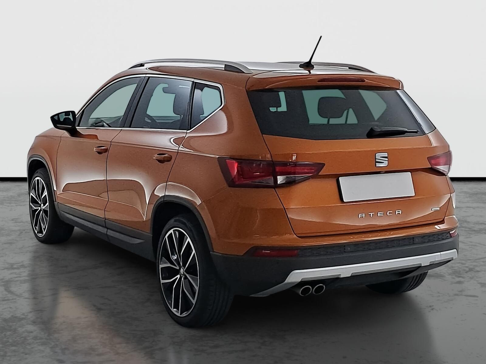 Seat Ateca, 2.0 TDI 4Drive, 4X4, Automat - fotka 4