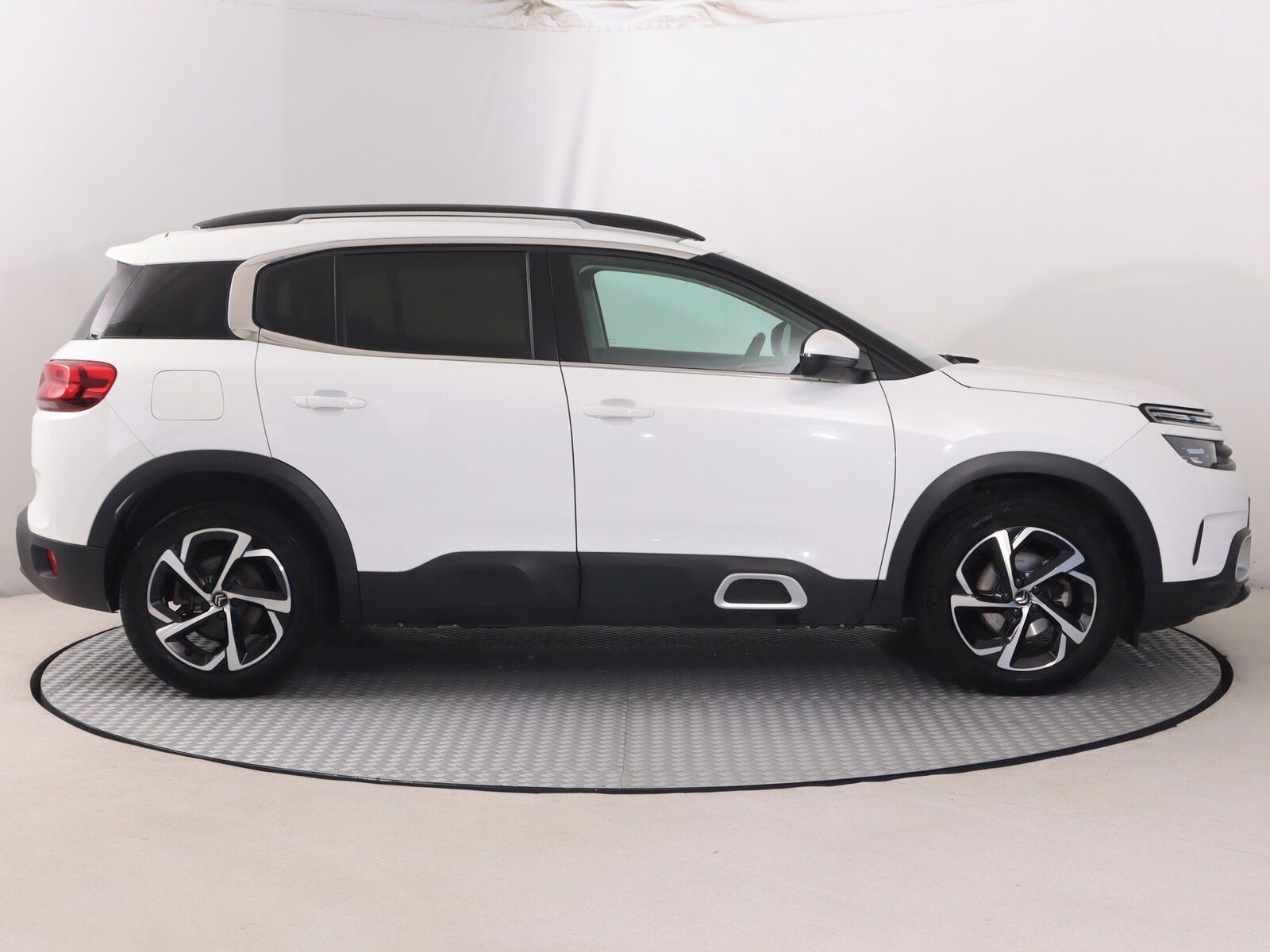 Citroën C5 Aircross, PureTech 130, Automat - fotka 6