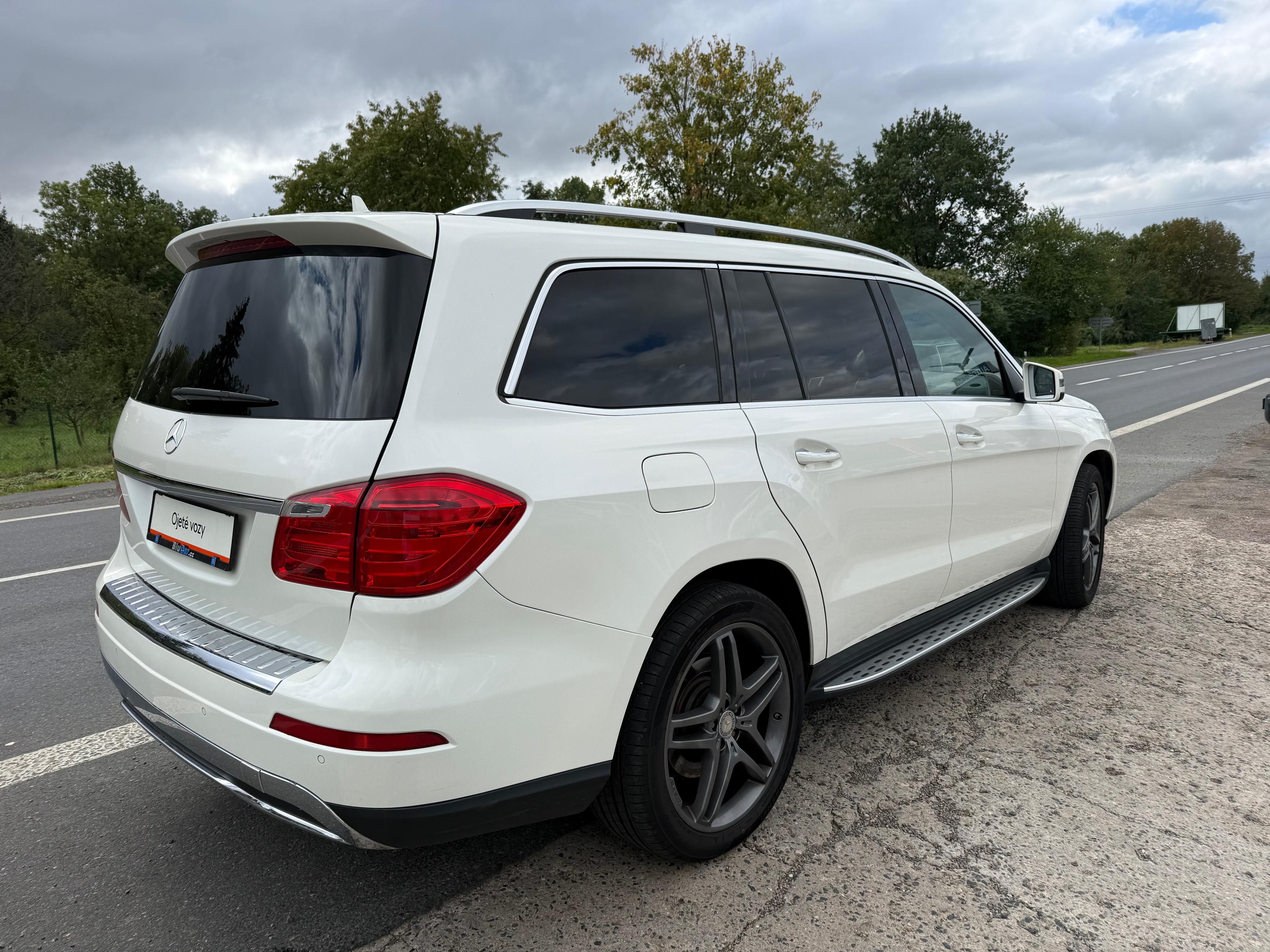 Mercedes-Benz GL, 350CDi 4M Pano Tažné 7.Míst - fotka 5