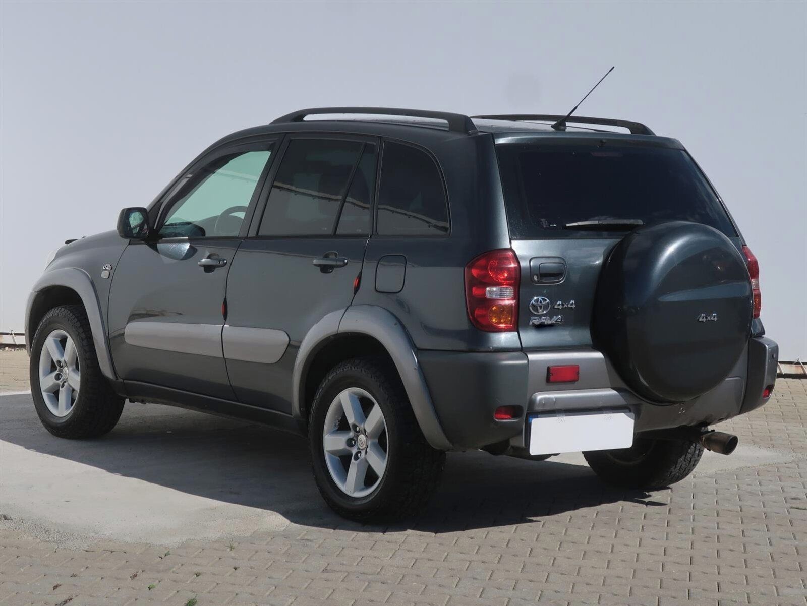 Toyota Rav4, 2.0 D-4D , 4X4 - fotka 4