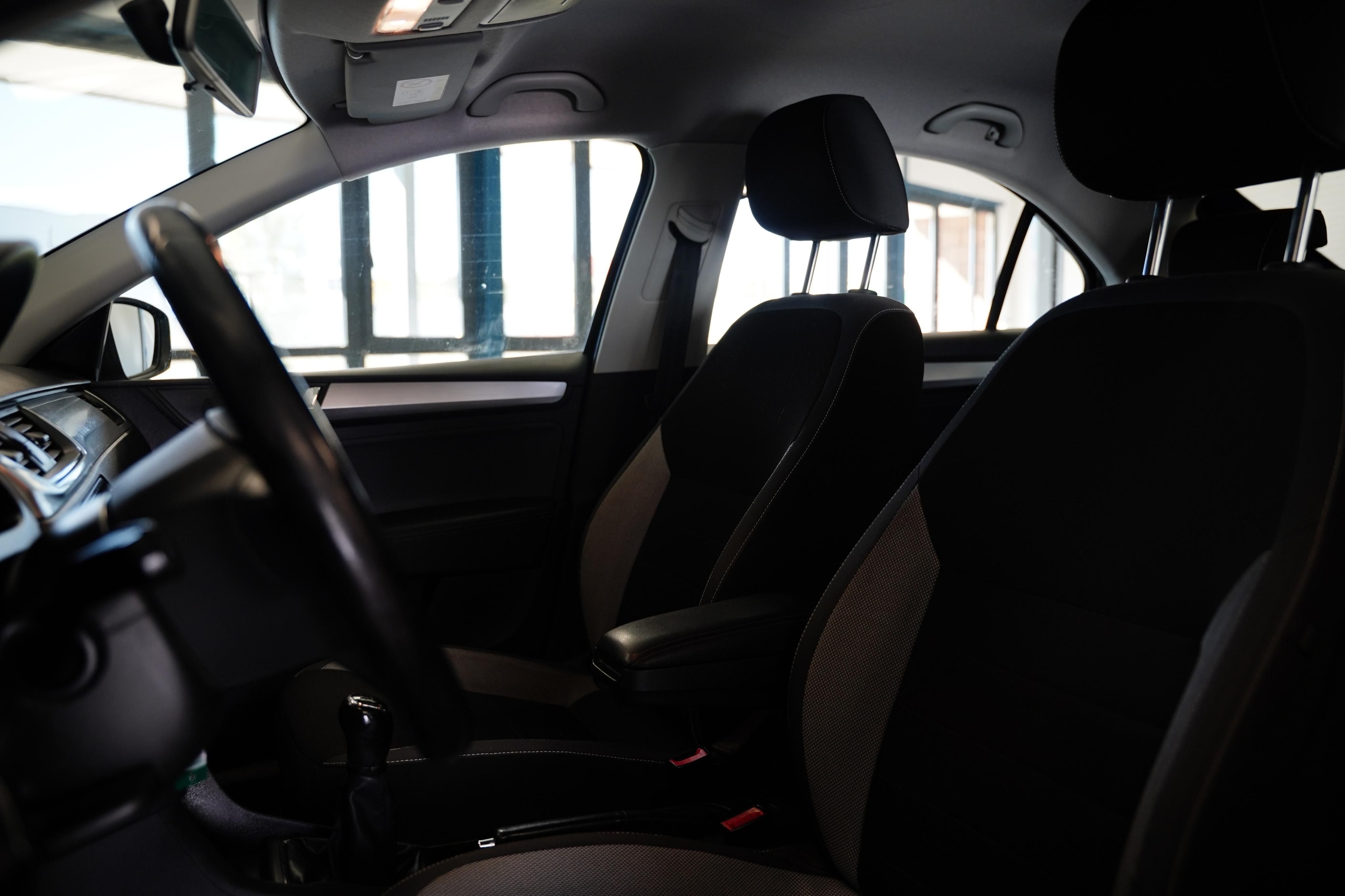 Škoda Rapid, 1.4 TDI 66kW Ambition - fotka 6