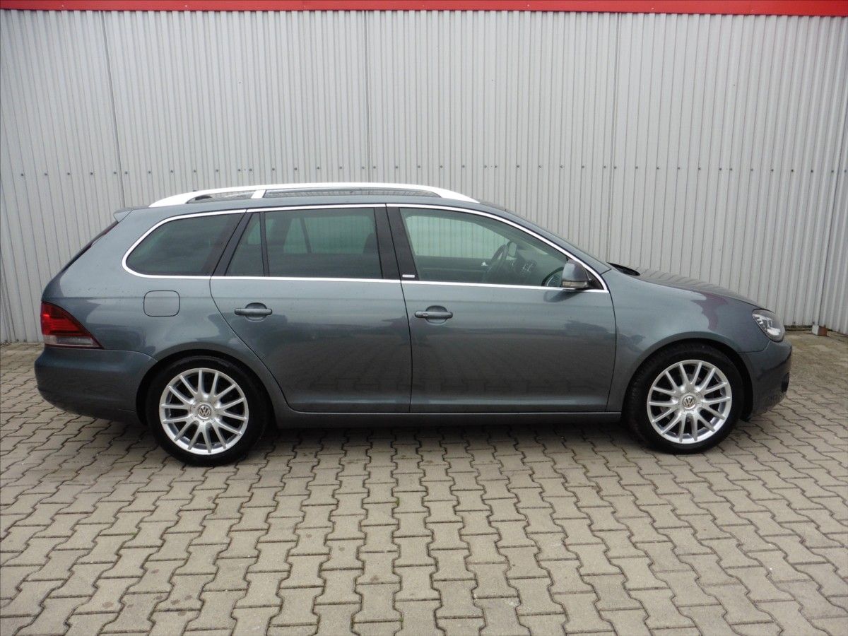 Volkswagen Golf, 1.4 TSi Style Navi Xenon - fotka 6