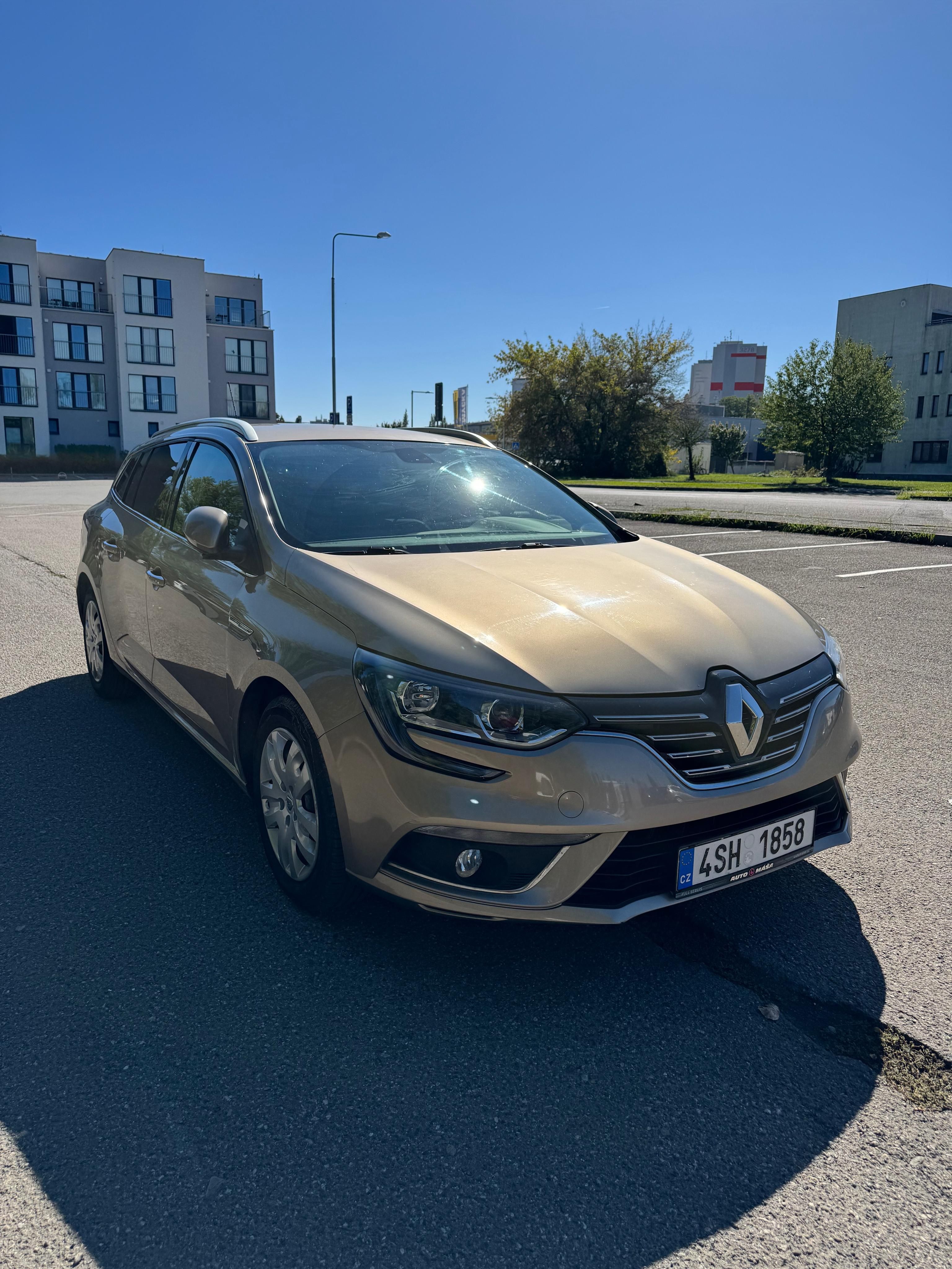 Renault Mégane, 1,2TCe 96kW, Airplay - fotka 2