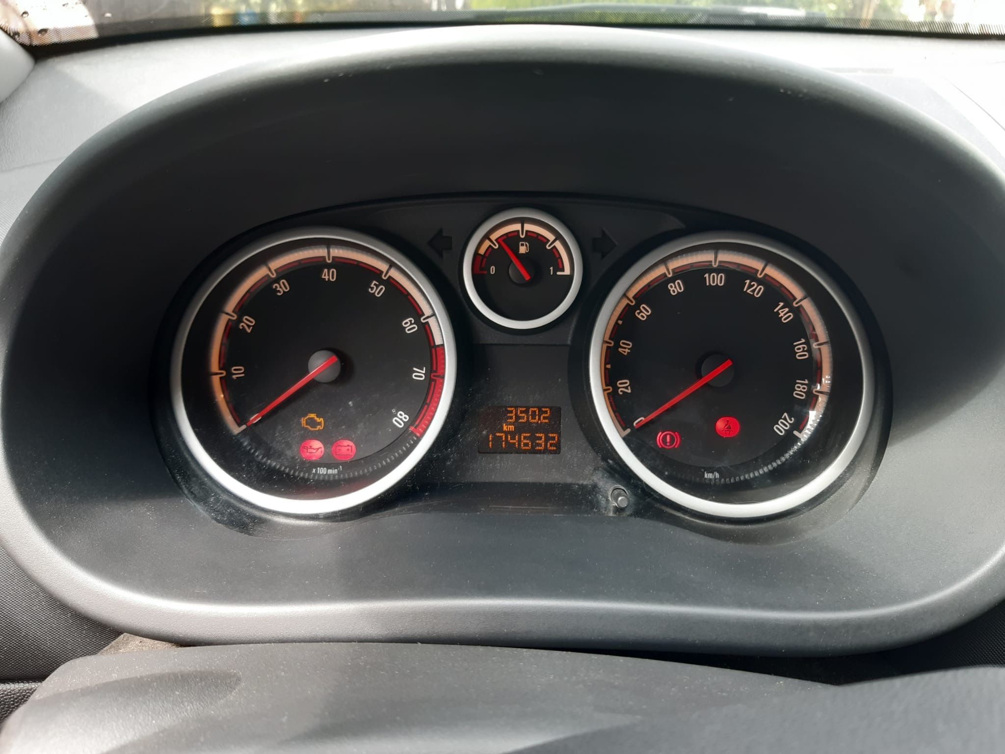 Opel Corsa, 1.4 66 kW | 175 000 km - fotka 2