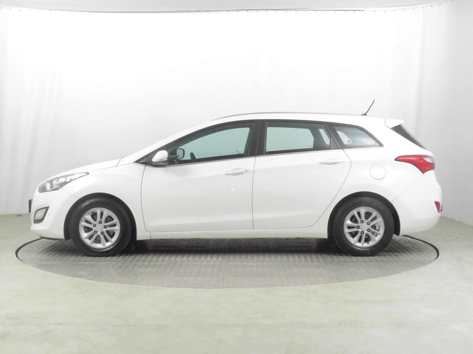 Hyundai i30, 1.6 CRDi - fotka 3