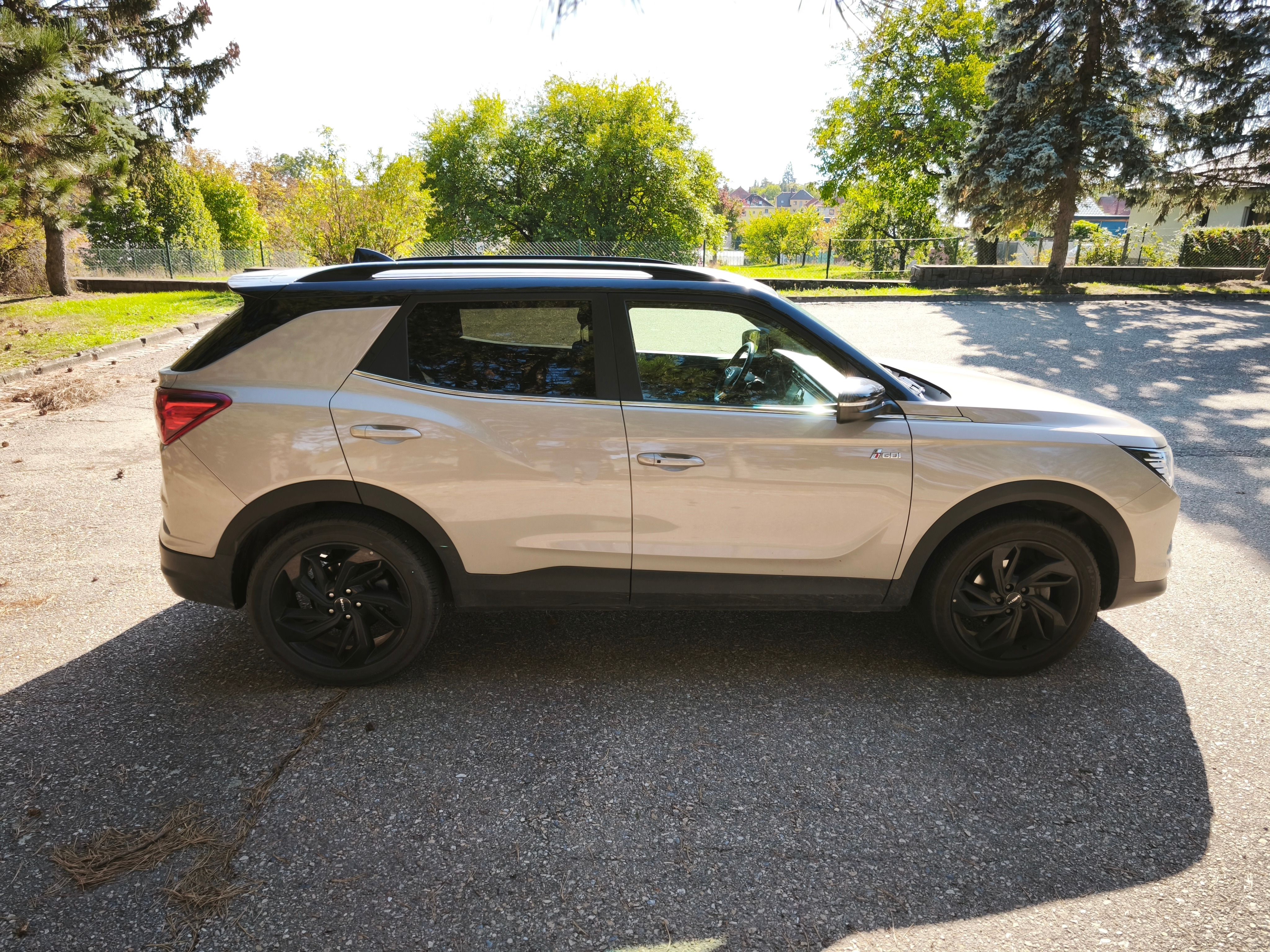 KGM Korando, 6AT,4x4,Style+,Black+Tech pak. - fotka 4