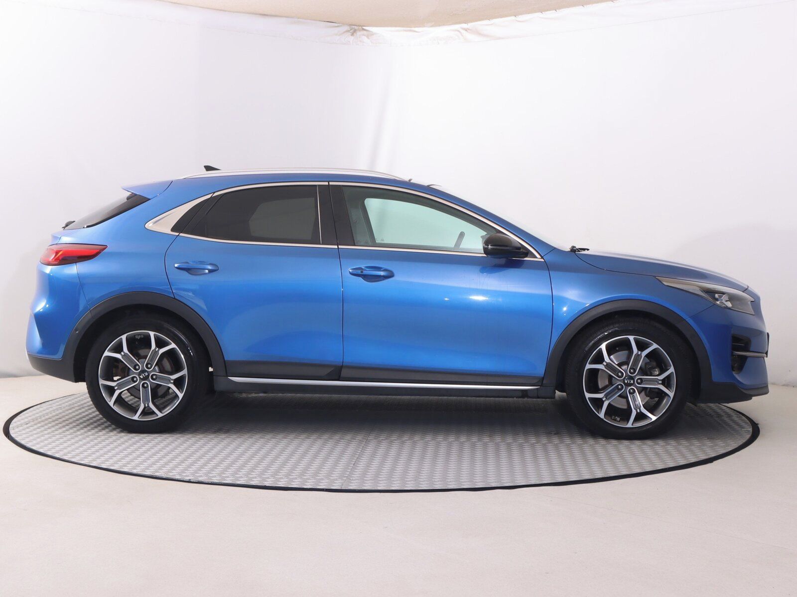 Kia XCee´d, 1.6 T-GDI, Automat, Serv.kniha - fotka 6