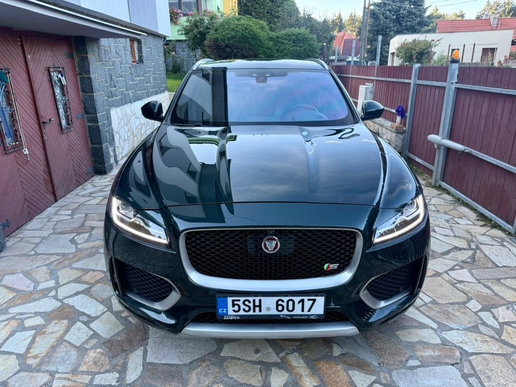 Jaguar F-Pace, 3.0 280 KW 4X4 MAX VÝBAVA TOP - fotka 2