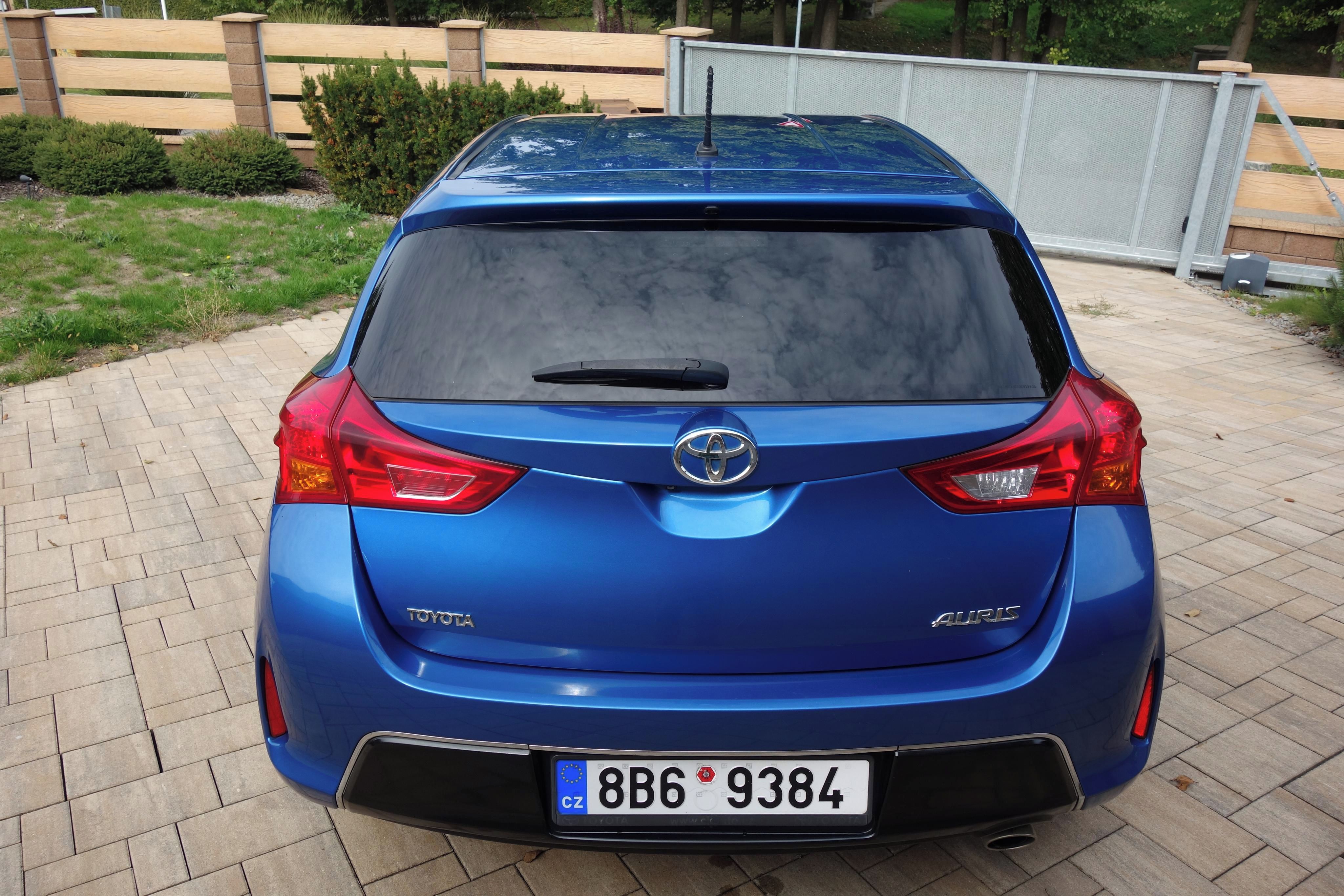 Toyota Auris, Toyota Auris 1,6i 97 kW - fotka 3