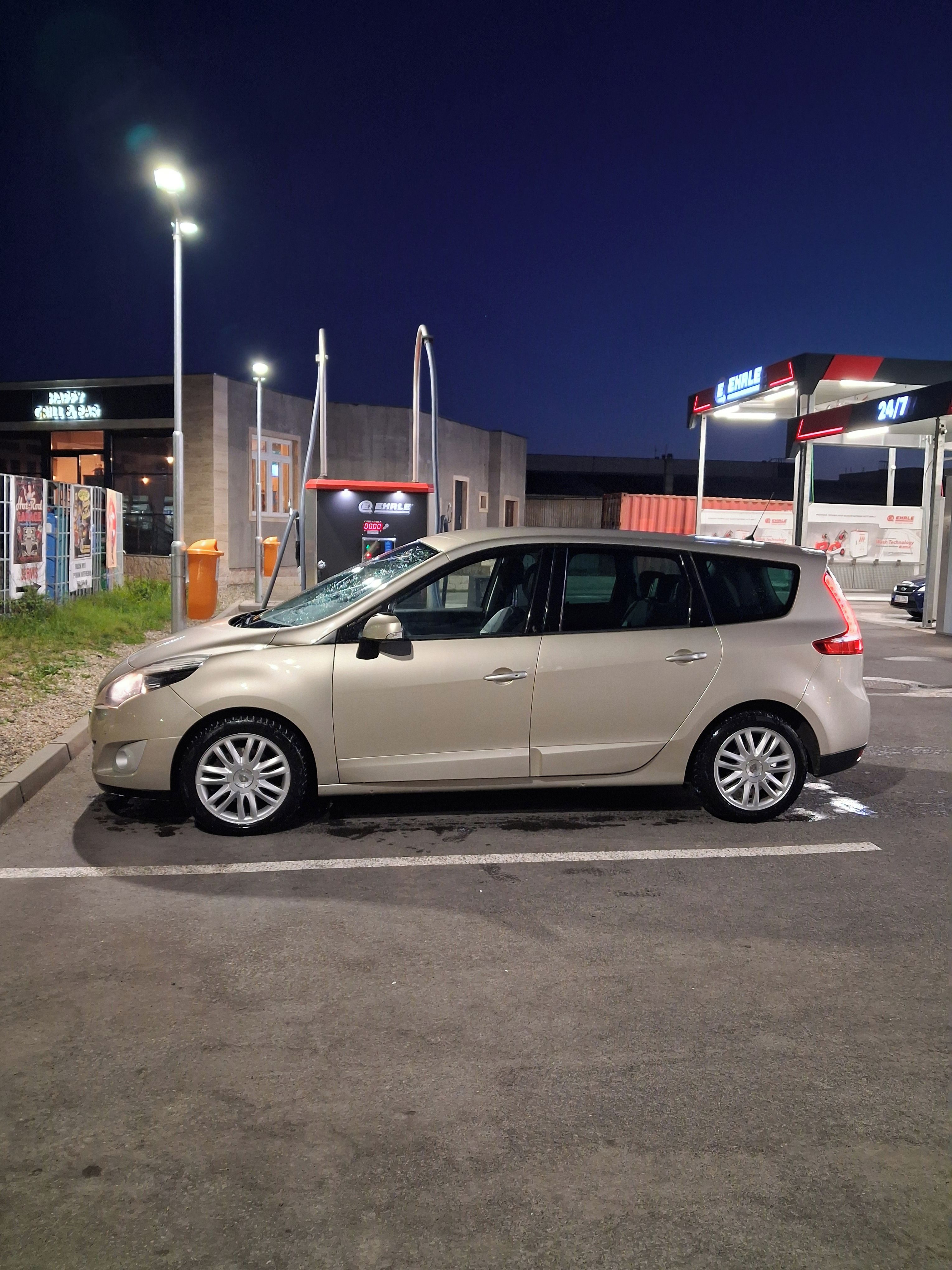 Renault Grand Scénic - fotka 2