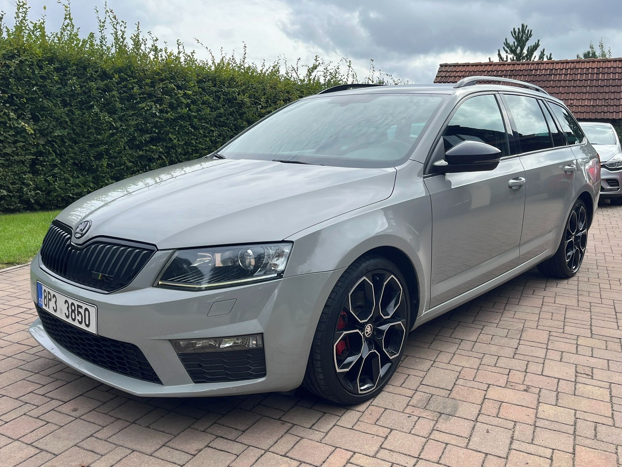 Škoda Octavia, 2.0 TSI RS 4x4 Challenge Navi - fotka 4