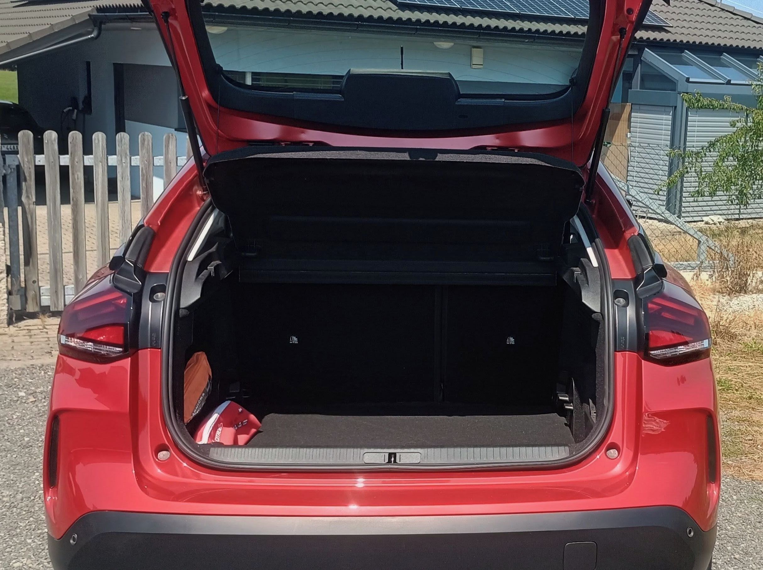 Citroën C4, 1,2 PT 96kW Aut. DPH - fotka 6