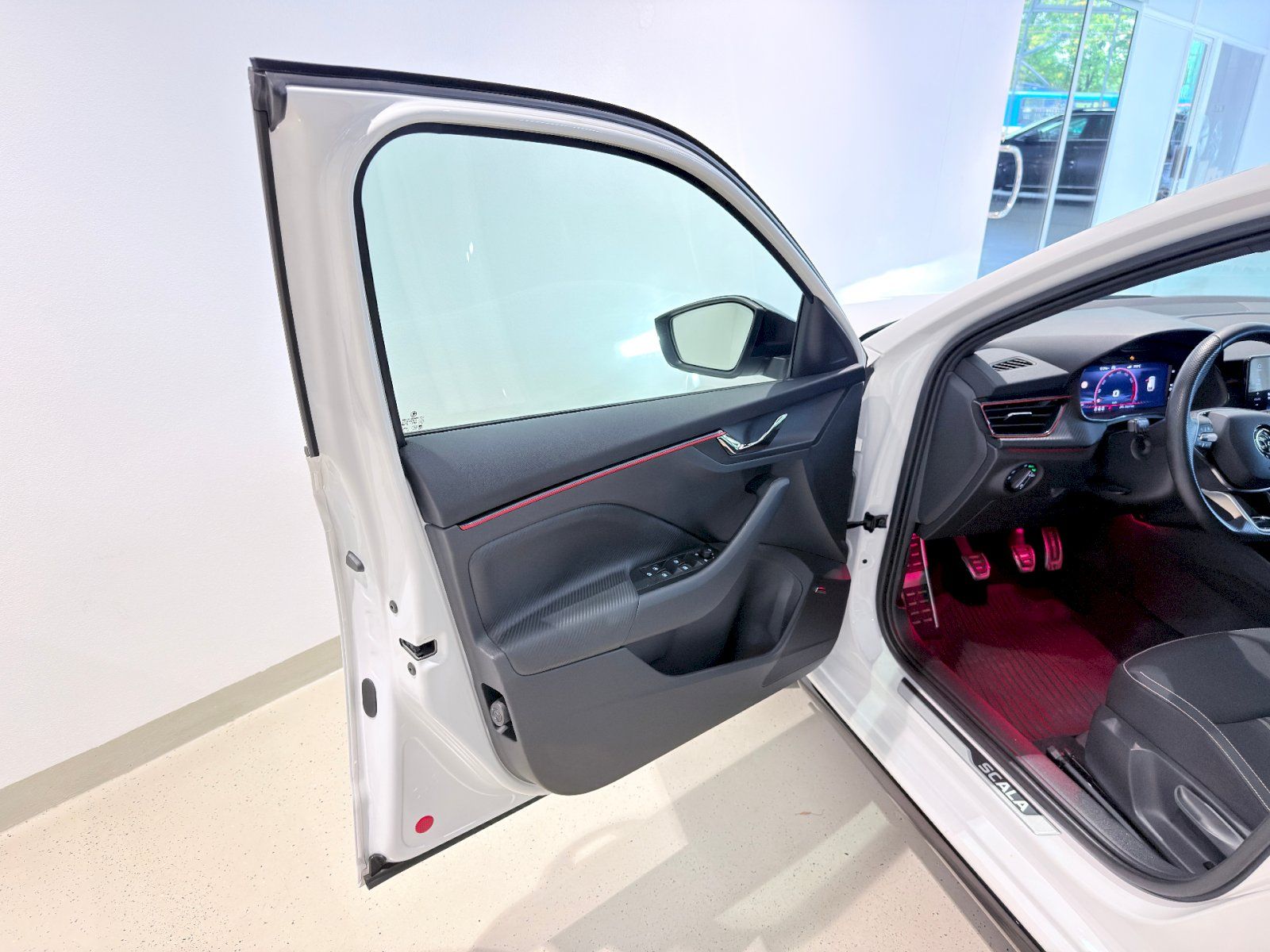 Škoda Scala, Monte Carlo 1.5 TSI / 110kW - fotka 6