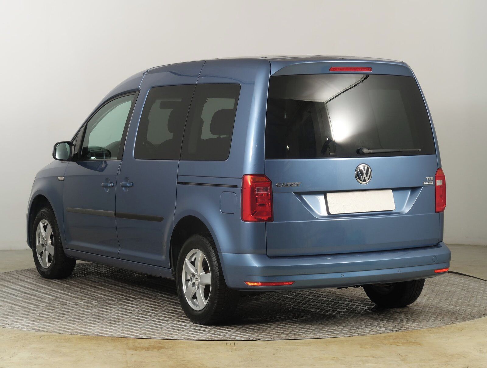 Volkswagen Caddy, 2.0 TDI, 5Míst, Klima, Automat - fotka 4