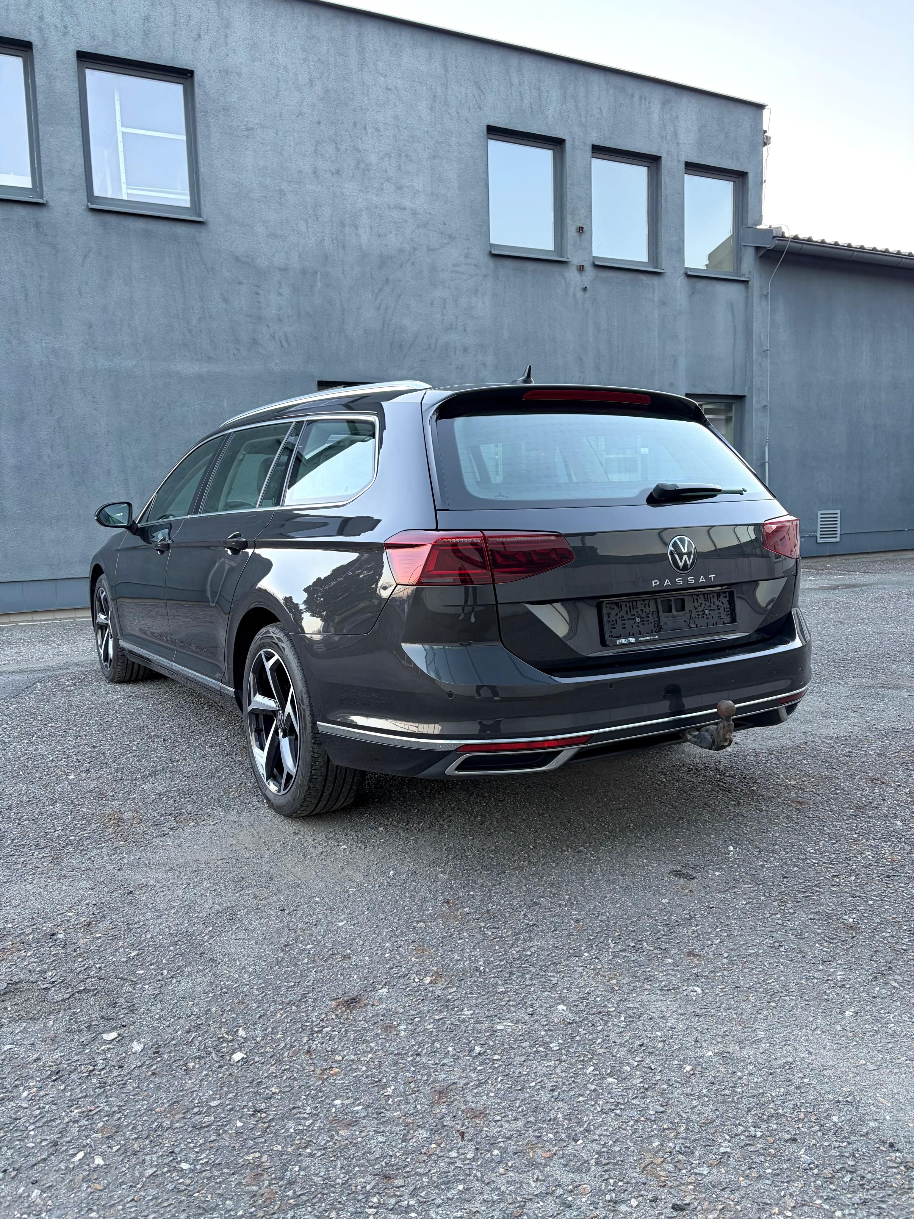 Volkswagen Passat, 2.0TDI 110kw ELEGANCE TAŽNÉ - fotka 5