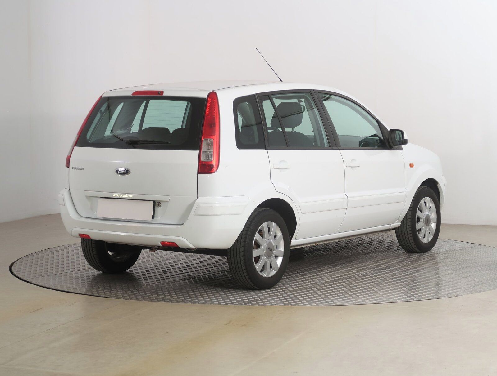 Ford Fusion, 1.4, Serv.kniha, po STK - fotka 5