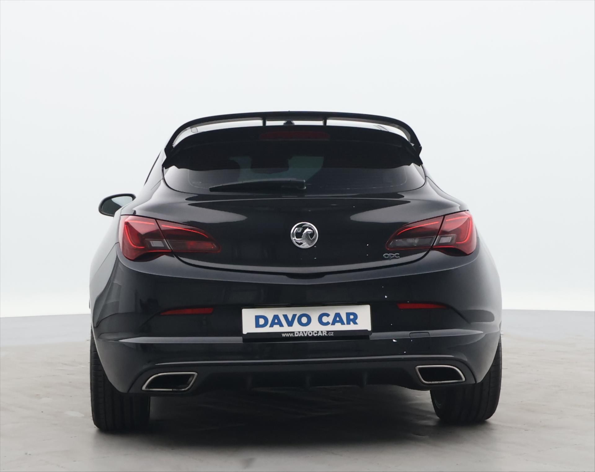 Opel Astra, 2,0 T 206kW OPC Black Edit. CZ - fotka 6
