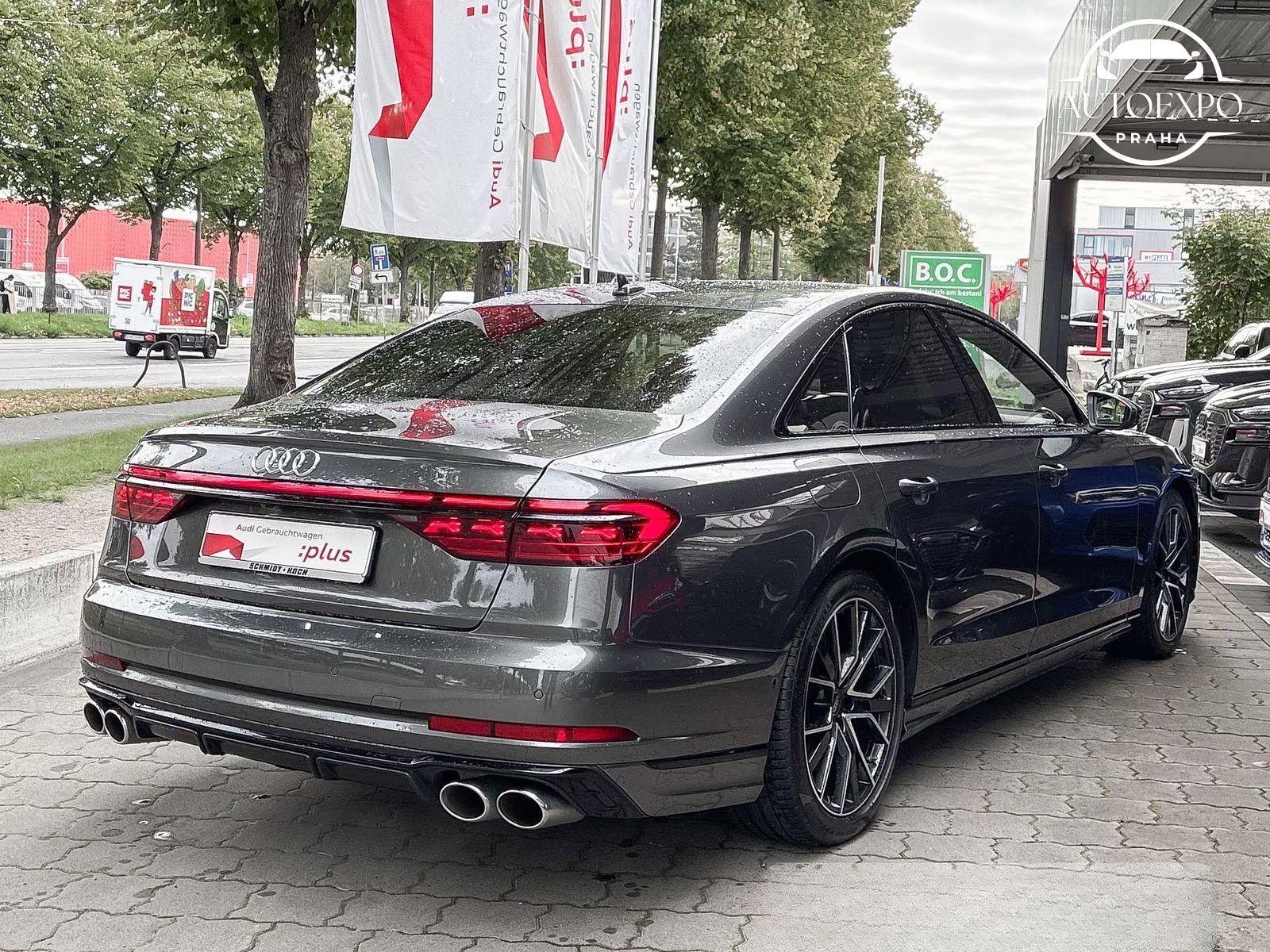 Audi S8, 4.0 TFSI quattro*PANORAMA*B+O - fotka 4