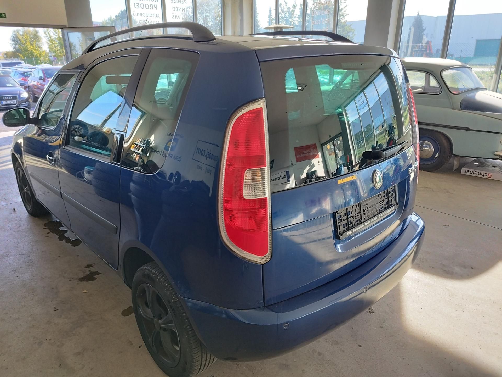 Škoda Roomster, 1.4 63kW,KLIM.,TEMPOMAT - fotka 4