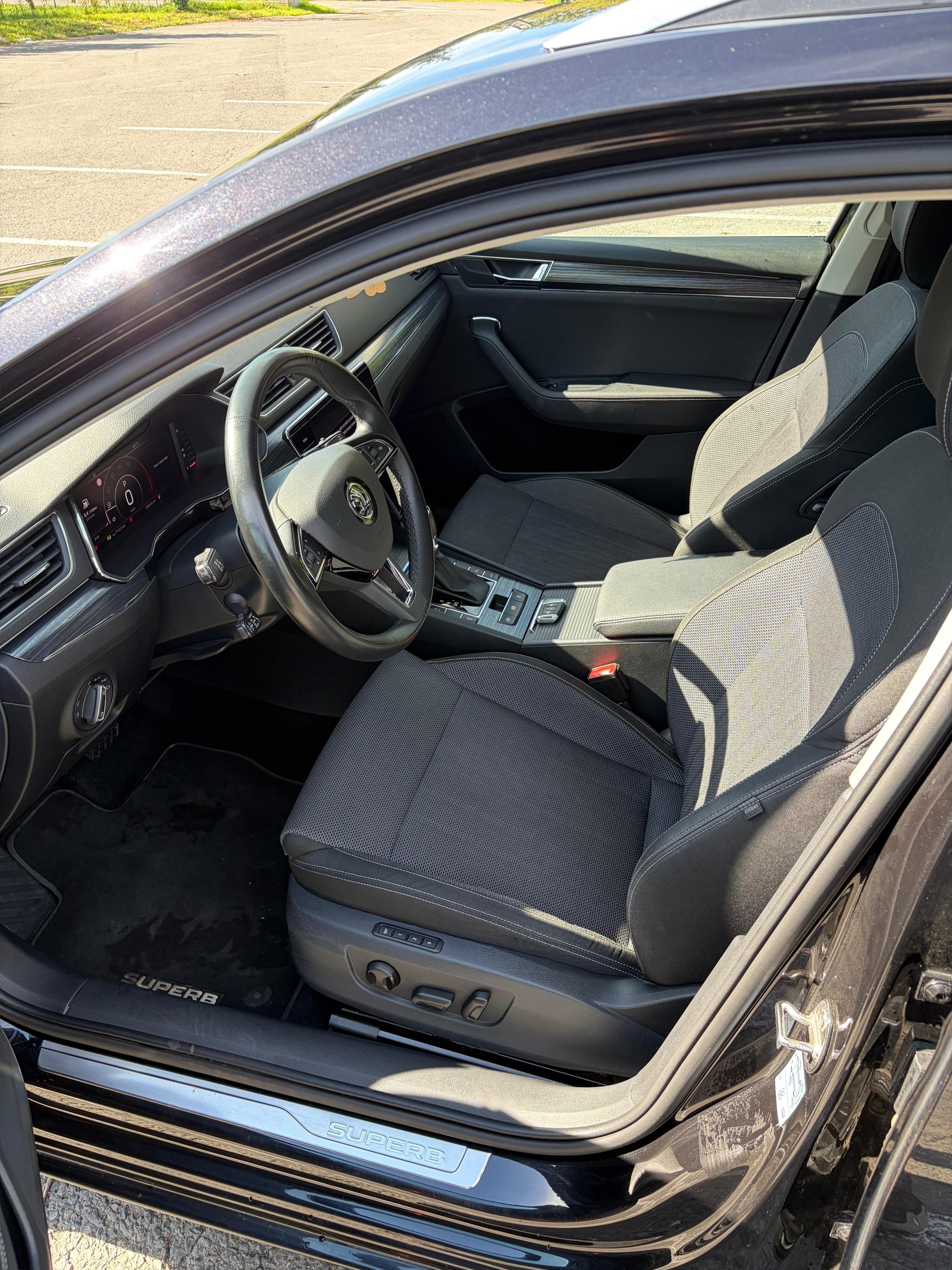 Škoda Superb, 2.0 TDI 140kw DSG - fotka 6
