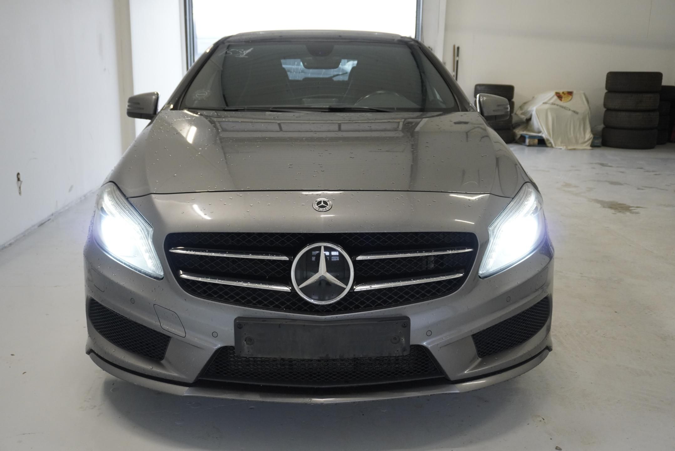 Mercedes-Benz Třídy A, A220 2,2 CDI AMG-LINE AUT. - fotka 2