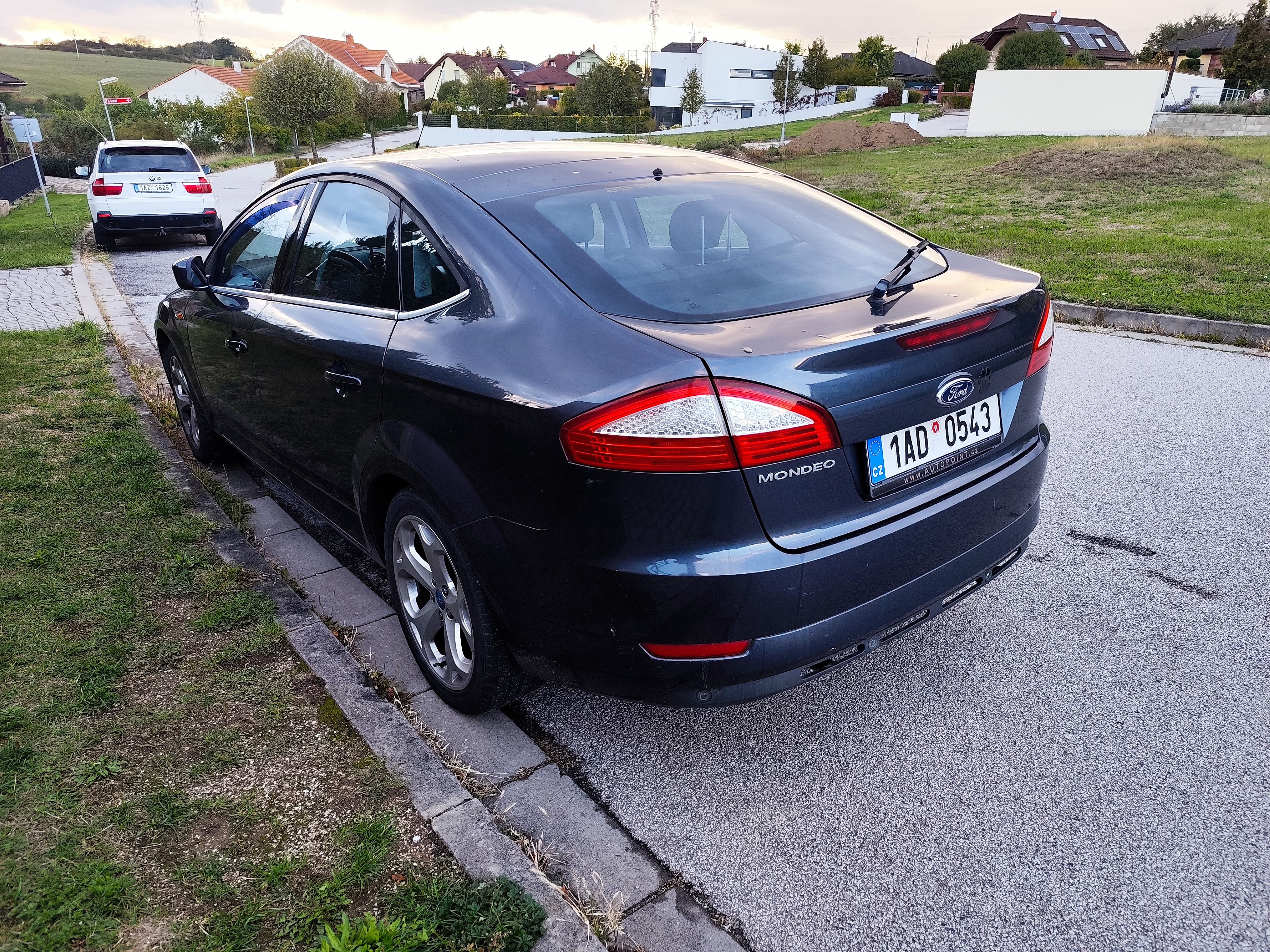 Ford Mondeo - fotka 5