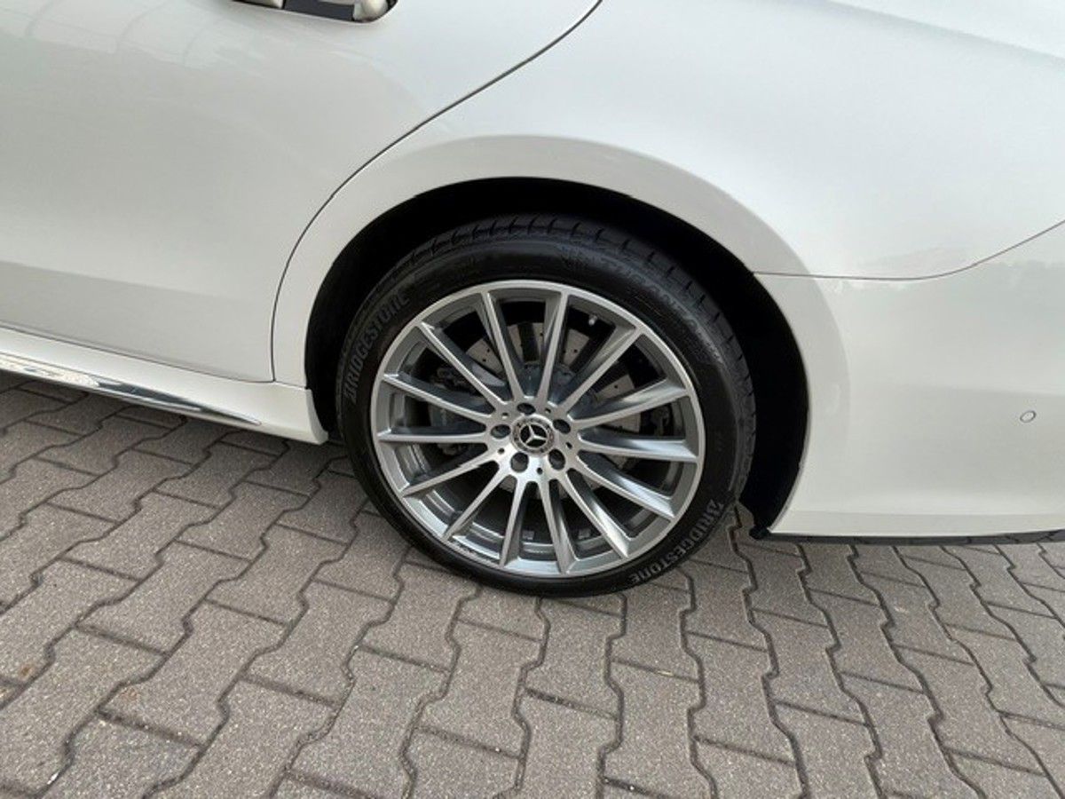 Mercedes-Benz Třídy S, Třída S 500 4MATIC L AMG Style - fotka 3