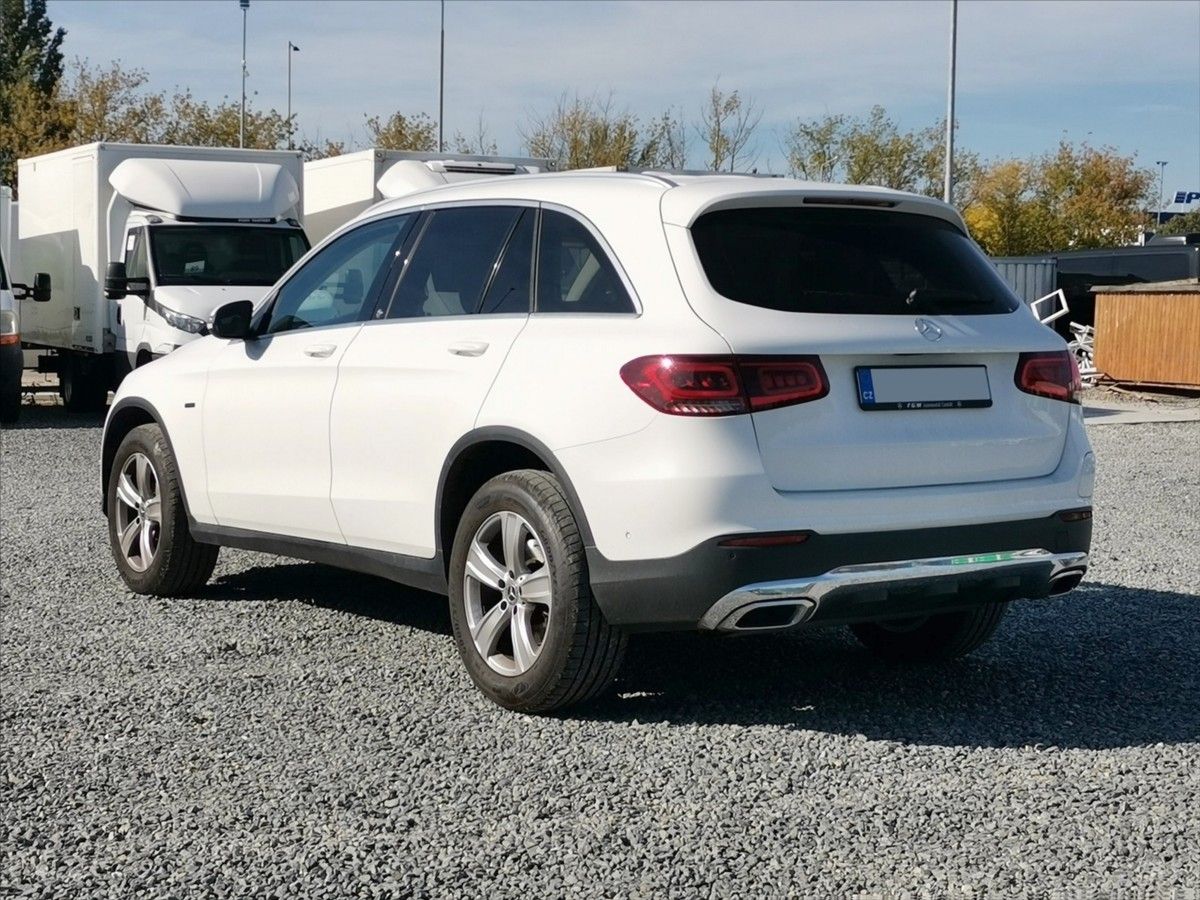 Mercedes-Benz GLC, 300e 4matic*155kw*navi*kamera - fotka 4