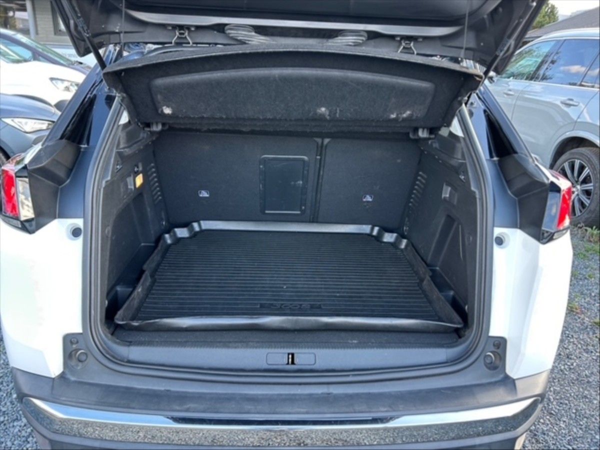 Peugeot 3008, 1,5 BHDI Allure AT - fotka 6