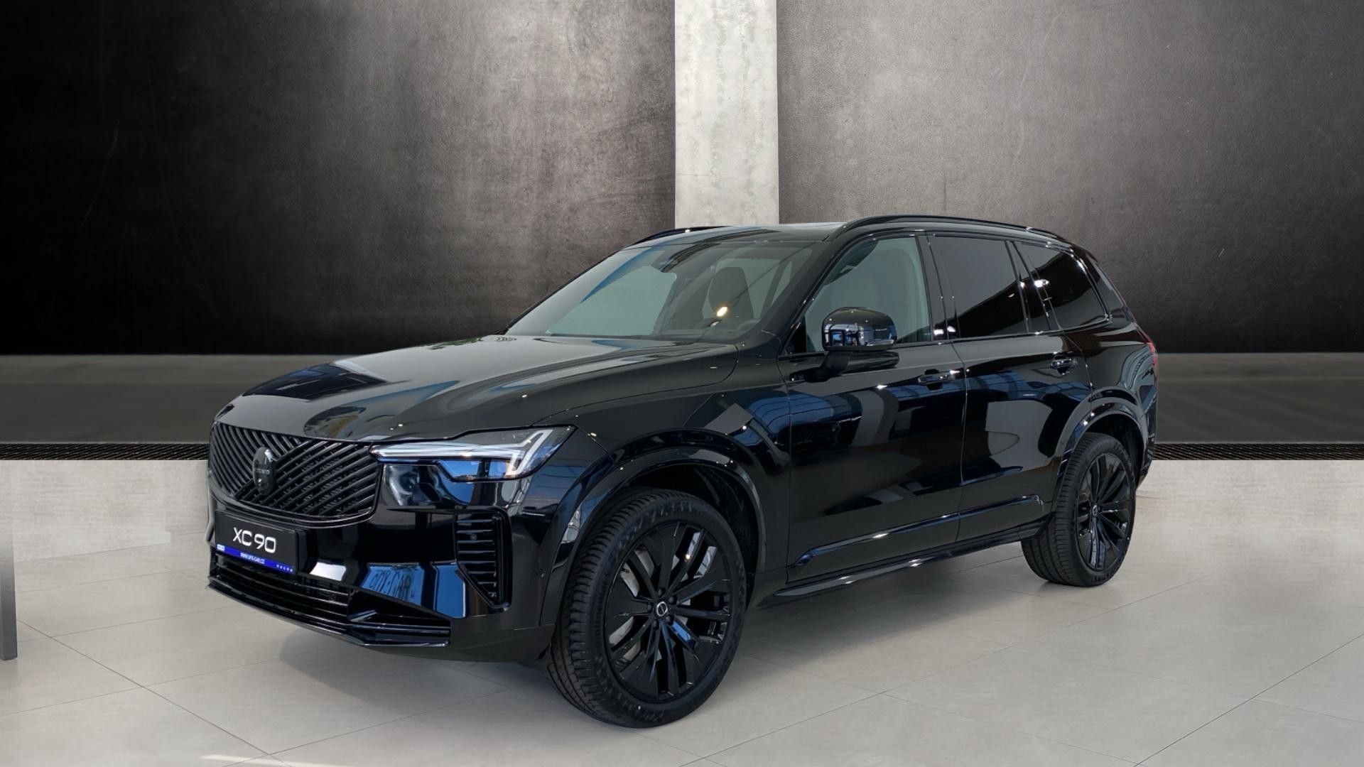 Volvo XC90, PLUS BLACK EDITION, B5 AWD, 18