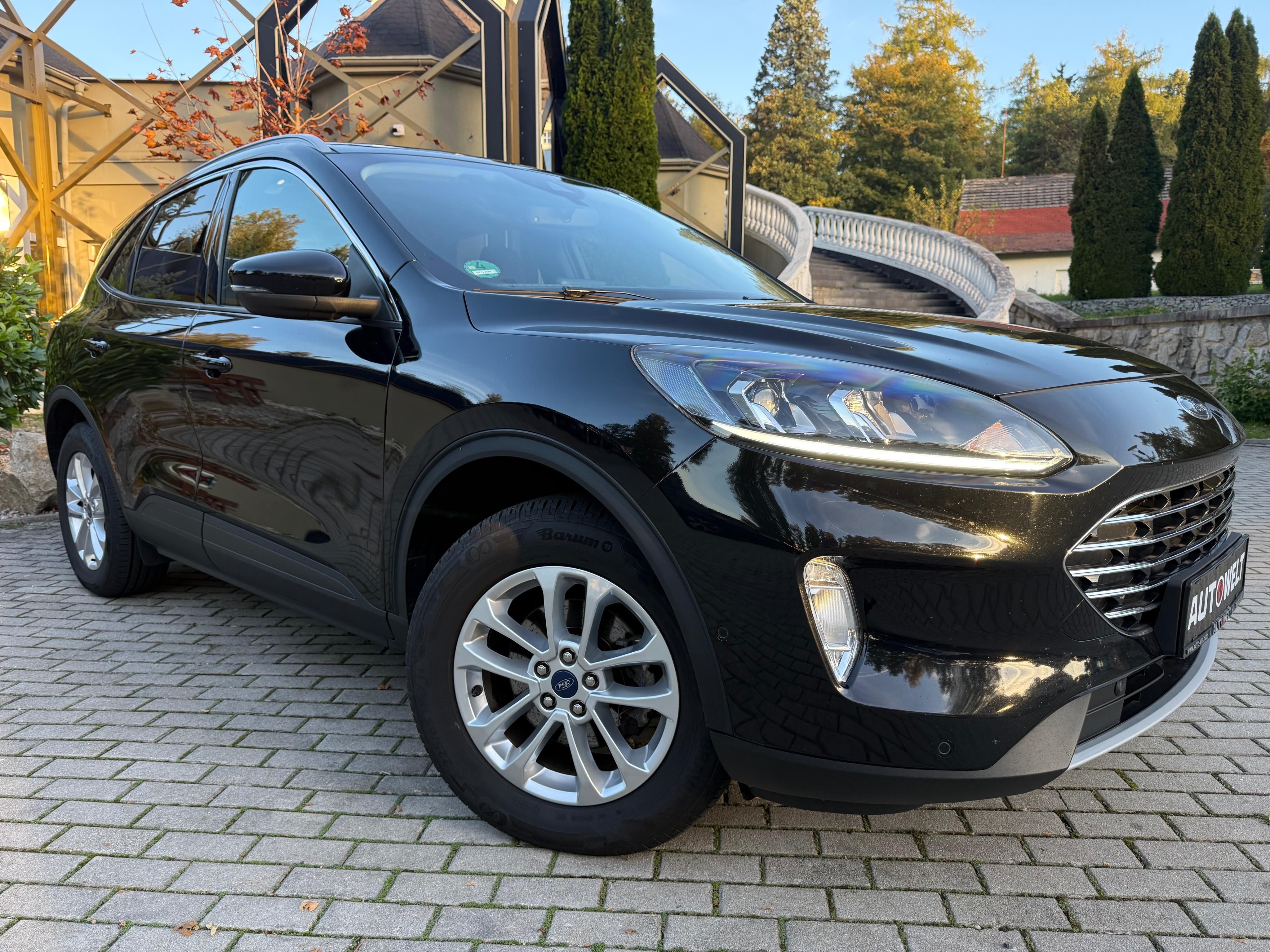 Ford Kuga, 2.5 PHEV AT/TITANIUM/LED/DPH!! - fotka 3