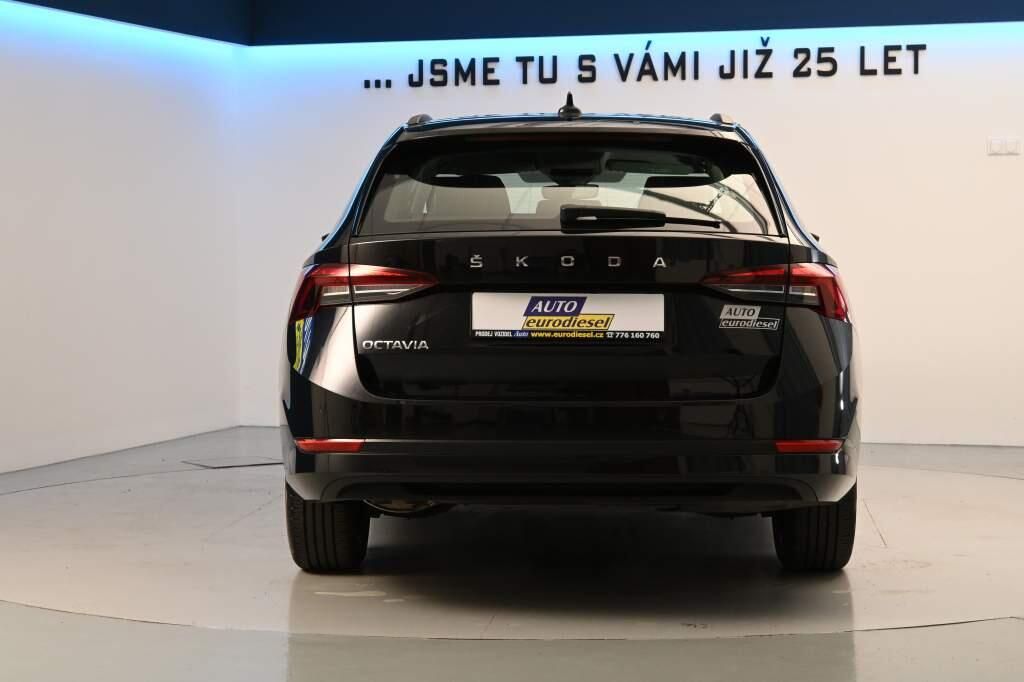 Škoda Octavia, 2.0 DSG LED ACC VIRTUAL TDI - fotka 6