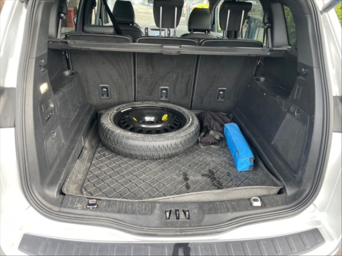 Ford S-MAX, 2,5 DT HEV ST-Line AT - fotka 6