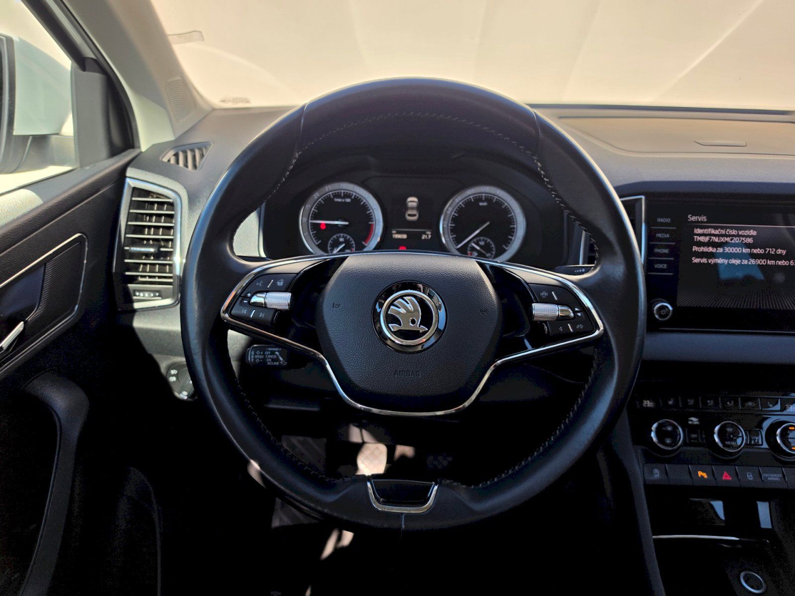 Škoda Karoq, 2,0TDI 85KW STYLE - fotka 6