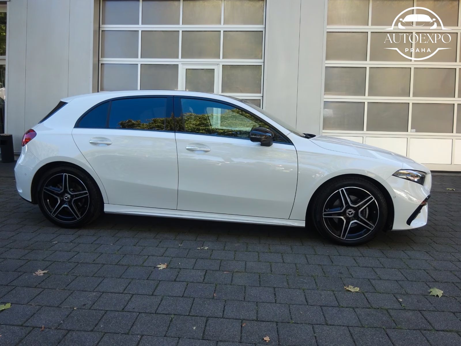 Mercedes-Benz Třídy A, 200 AMG LINE*PANORAMA - fotka 4