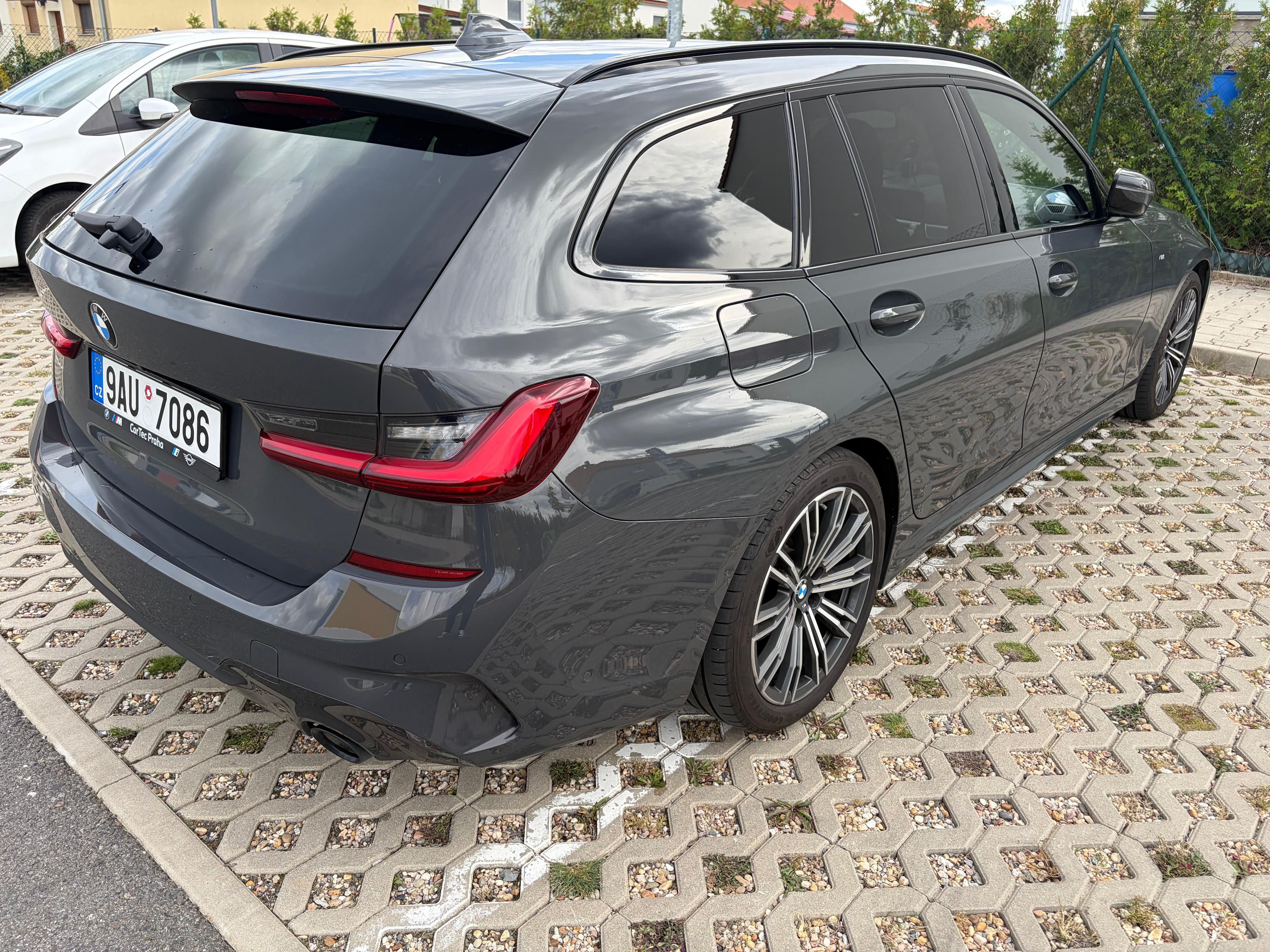 BMW Řada 3 - fotka 6