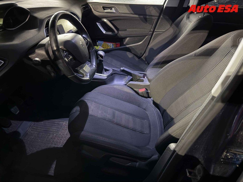 Peugeot 308, 1.6 HDi,1.maj - fotka 3