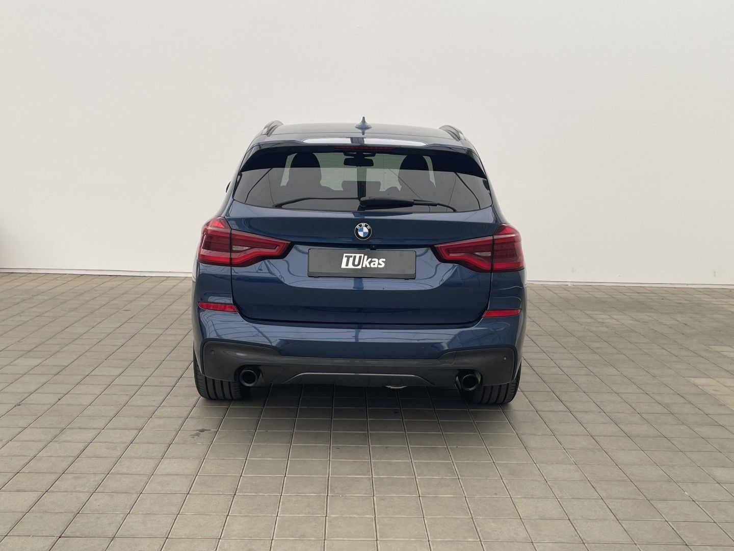 BMW X3, 2.0TDi 140kW 4x4  Mpaket - fotka 4