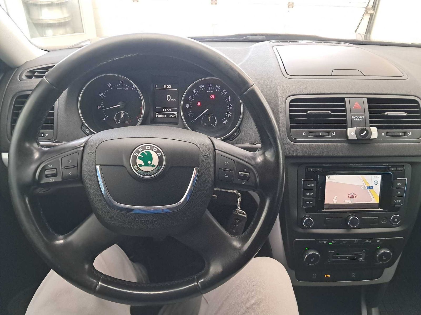 Škoda Yeti, 1.4 TSI, Navi - fotka 3