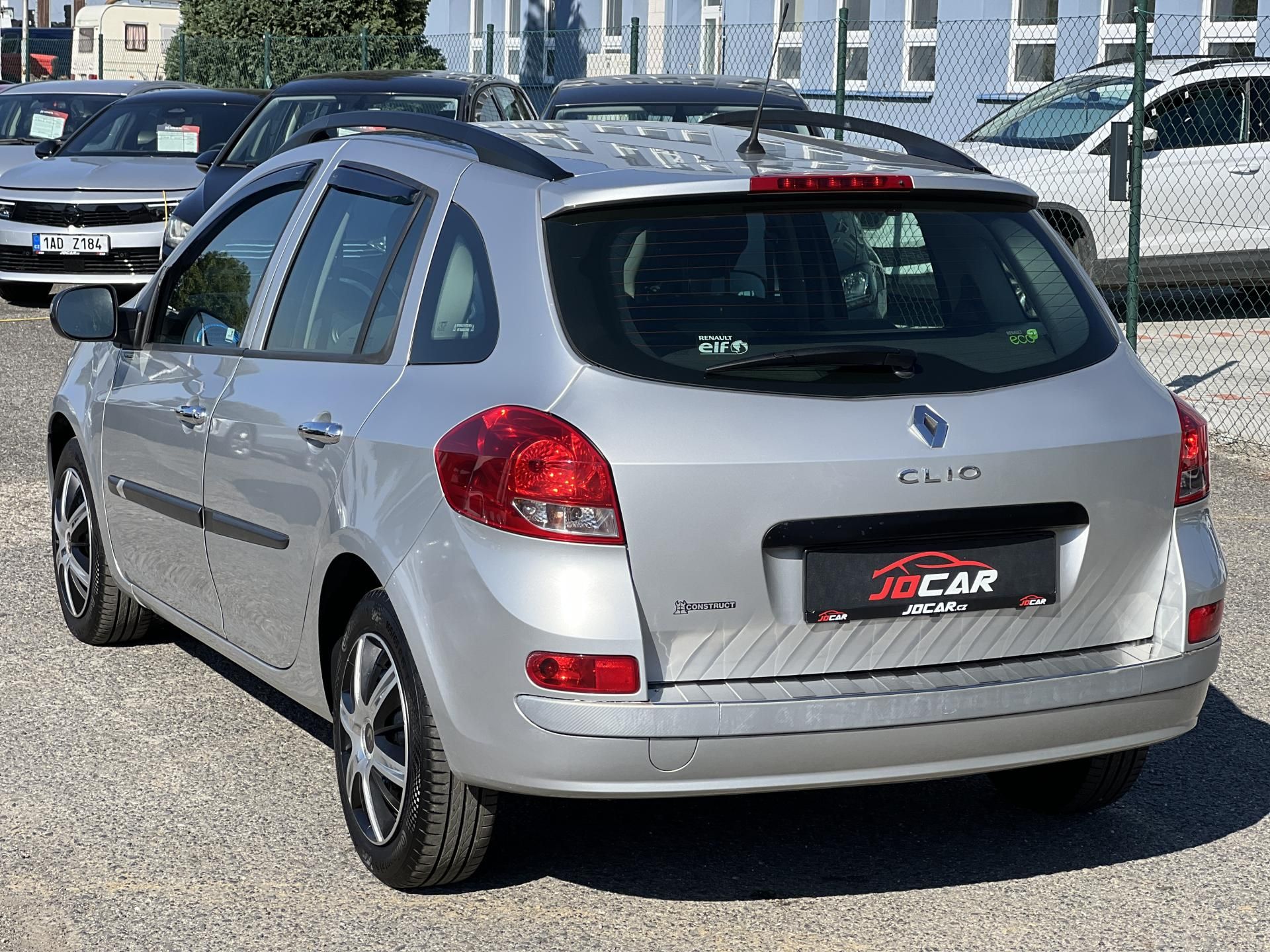 Renault Clio, 1.2i 16v KLIMA KOUPENO V ČR - fotka 5